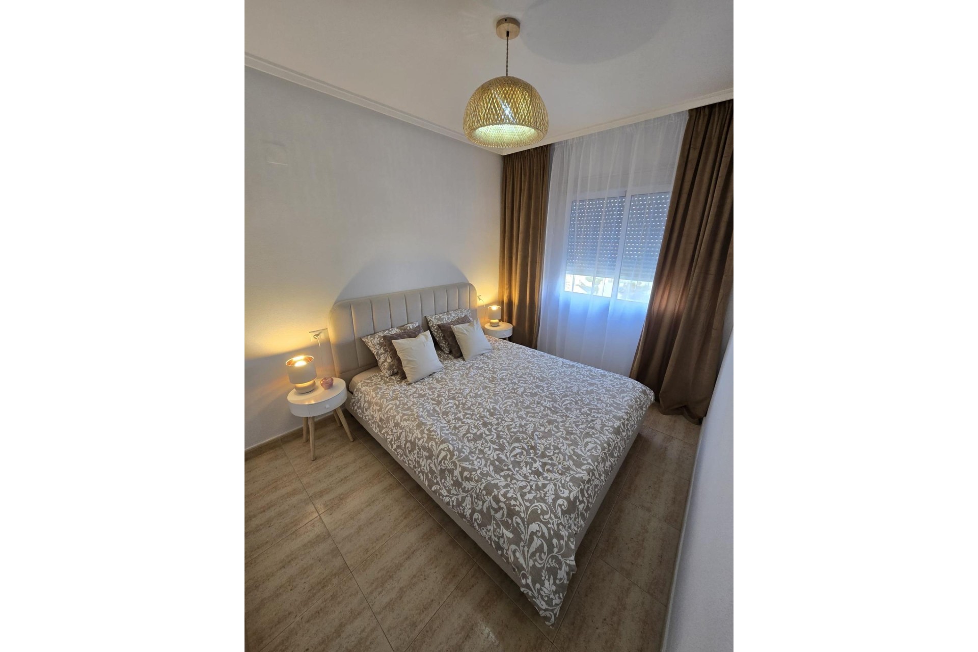 Wiederverkauf - Wohnung / Apartment -
Torrevieja - Torreblanca