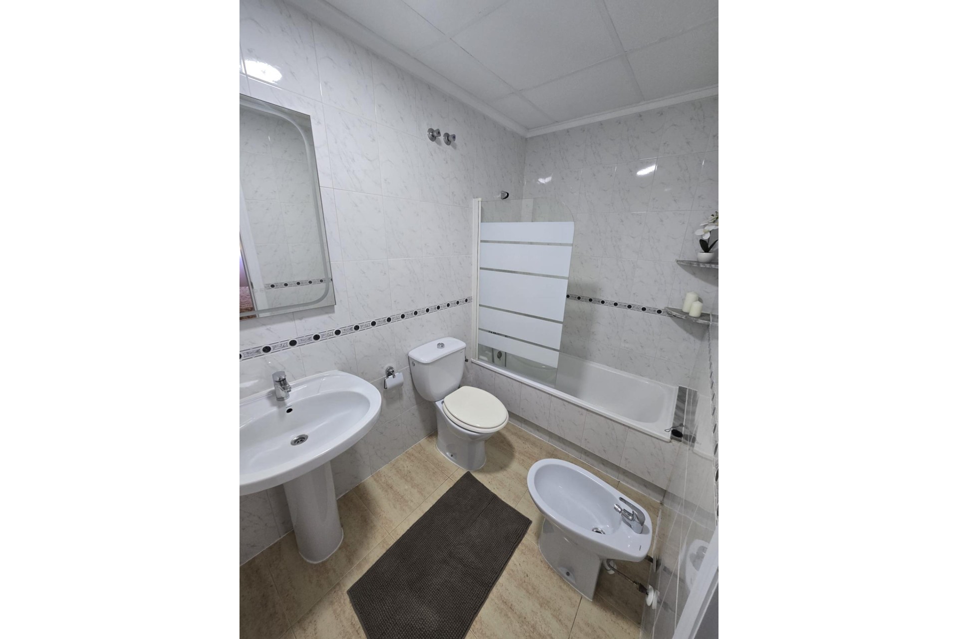 Wiederverkauf - Wohnung / Apartment -
Torrevieja - Torreblanca