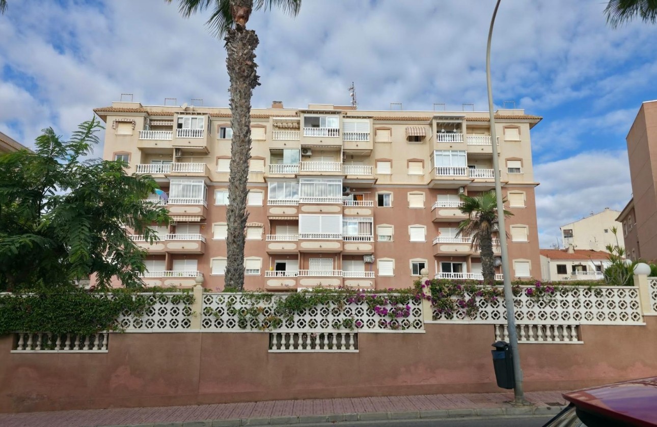 Wiederverkauf - Wohnung / Apartment -
Torrevieja - Torreblanca