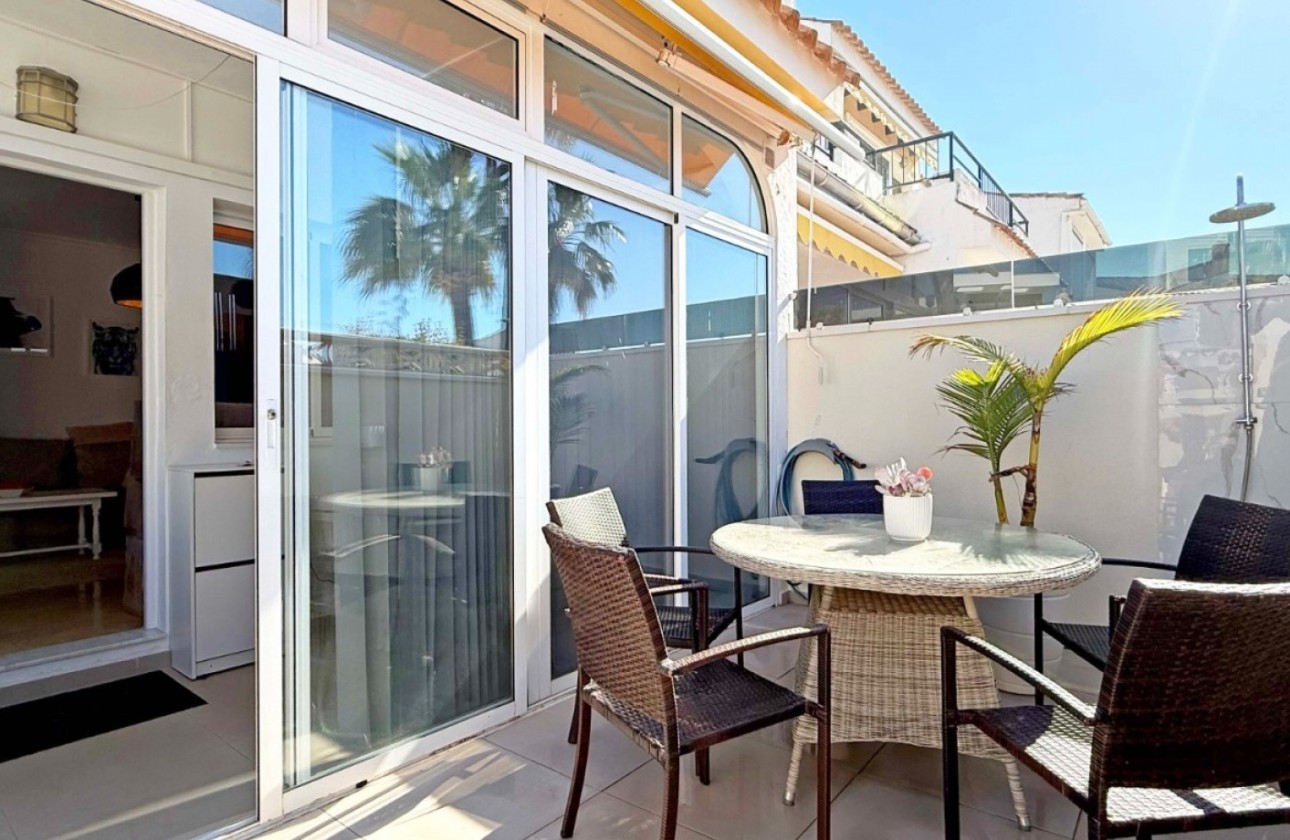 Wiederverkauf - Wohnung / Apartment -
Torrevieja - Torrelamata - La Mata