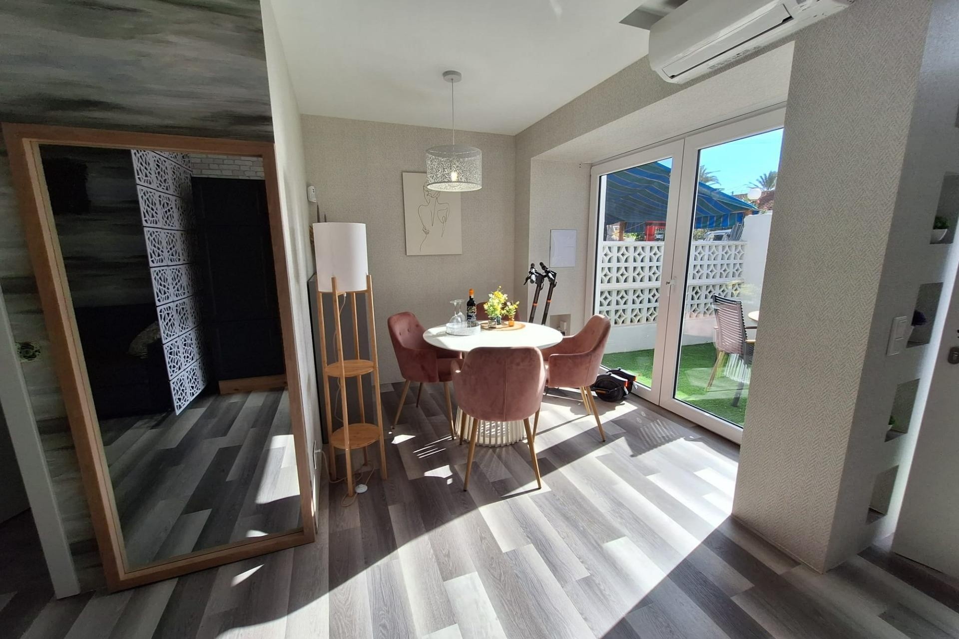 Wiederverkauf - Wohnung / Apartment -
Torrevieja - Torretas