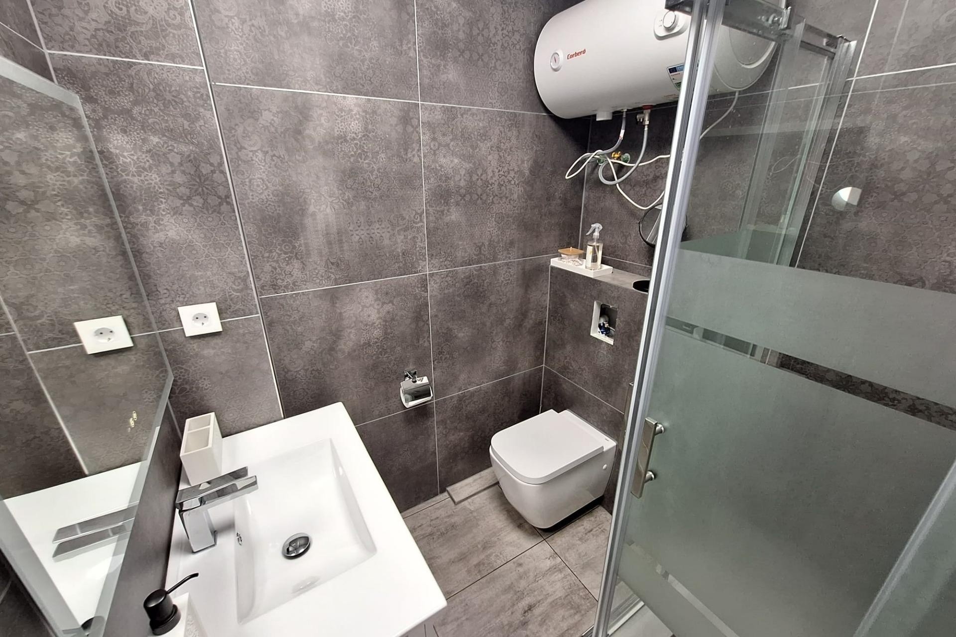 Wiederverkauf - Wohnung / Apartment -
Torrevieja - Torretas