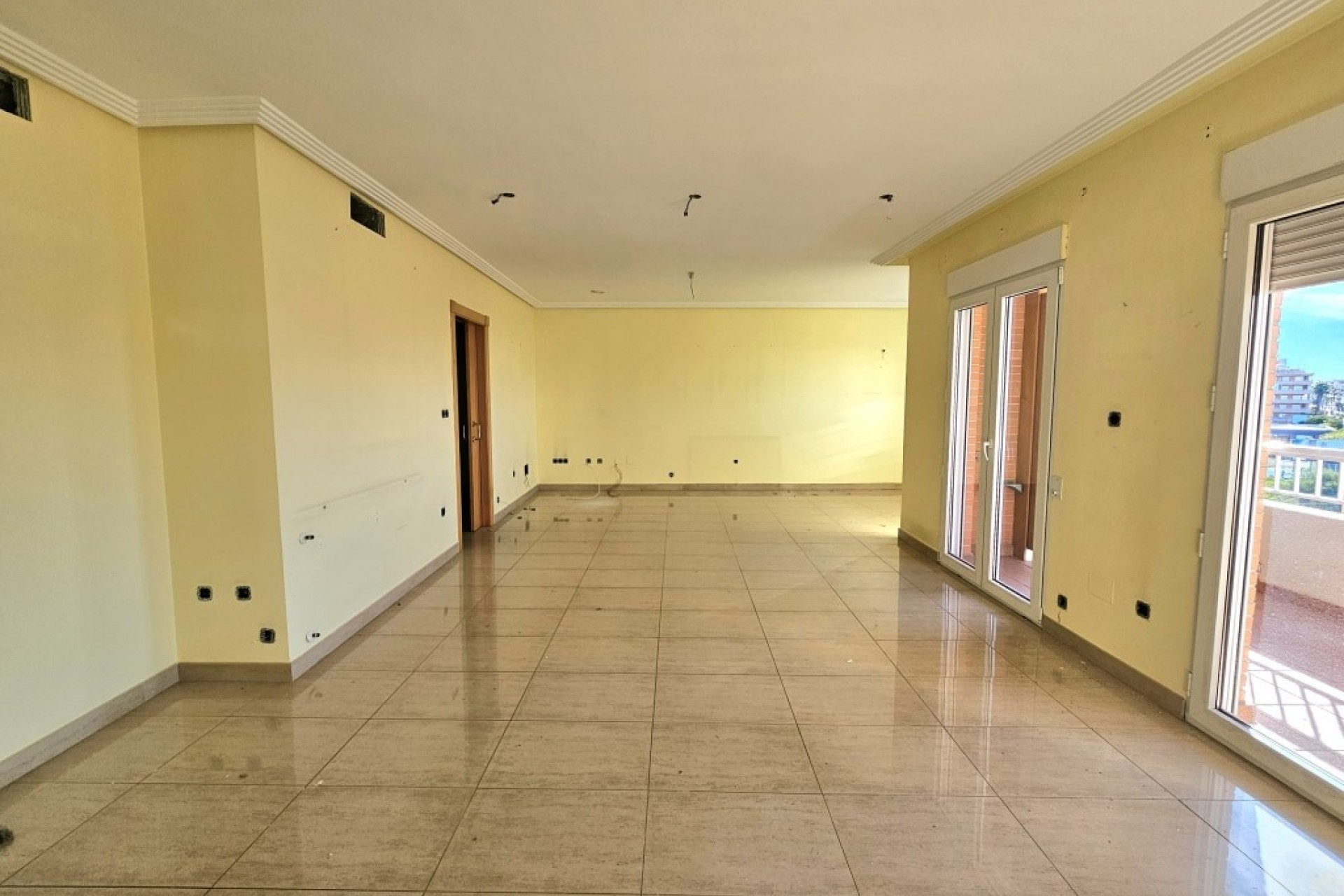 Wiederverkauf - Wohnung / Apartment -
Torrevieja - Torrevieja Centro