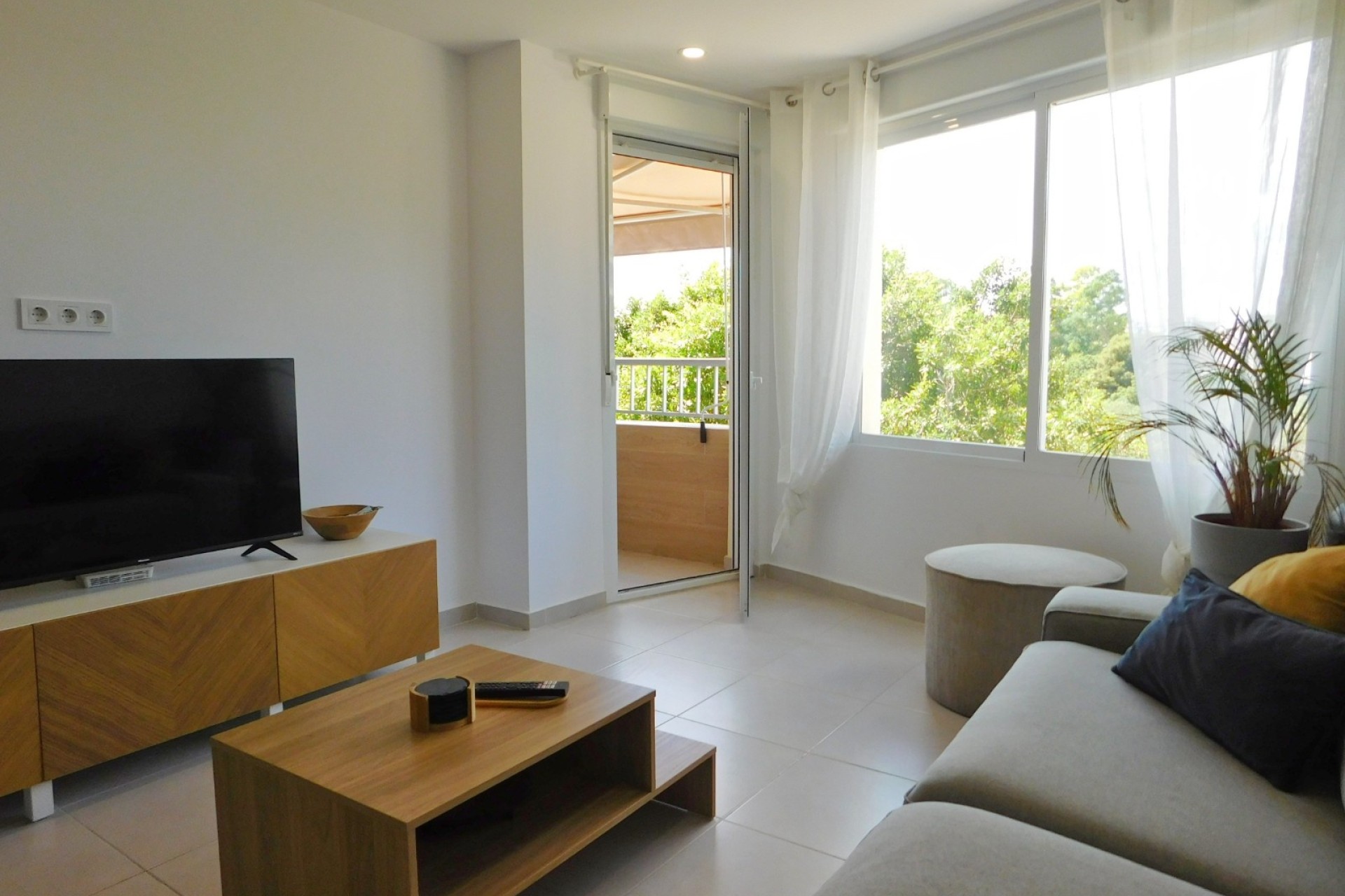 Wiederverkauf - Wohnung / Apartment -
Torrevieja