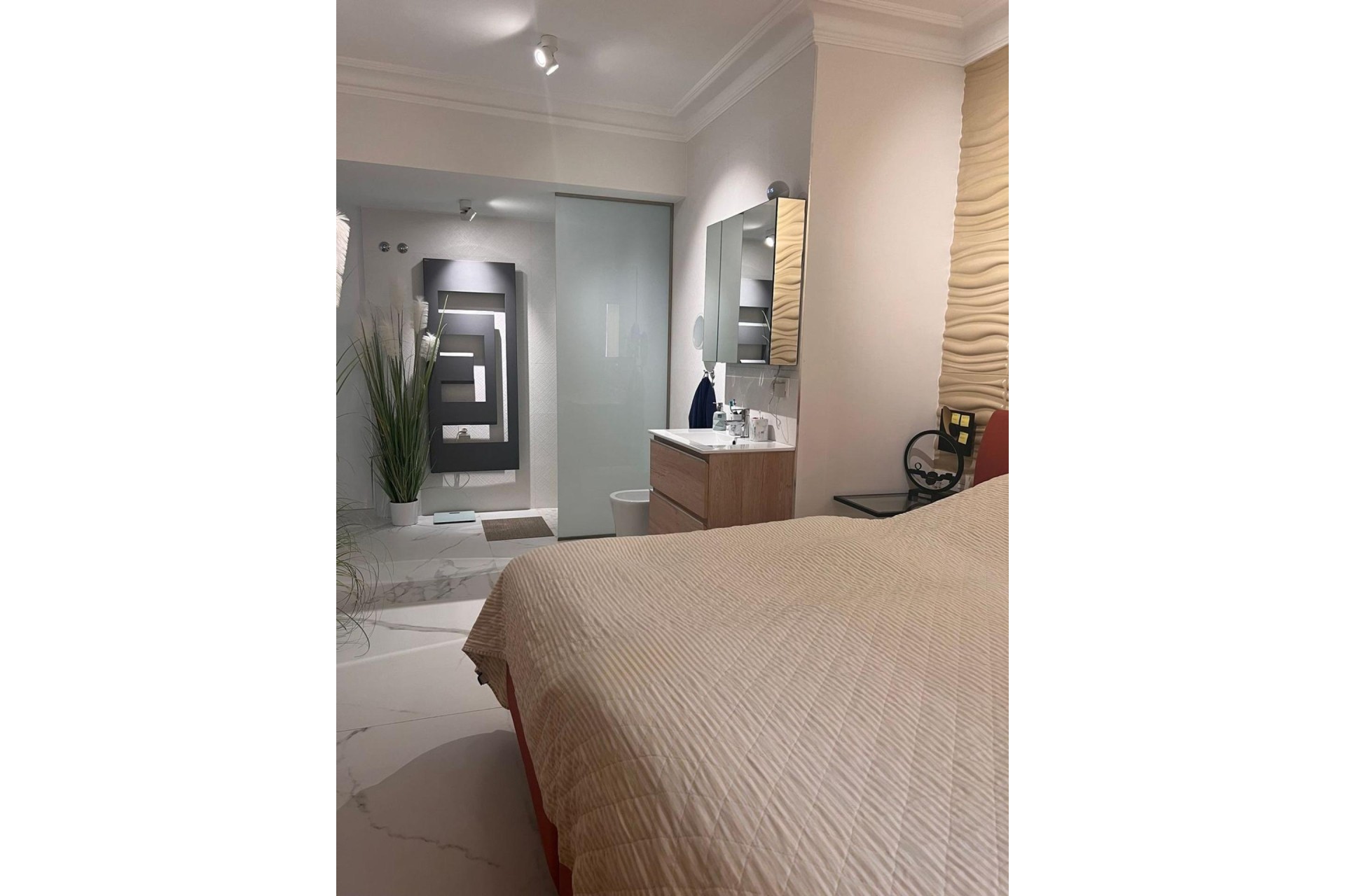 Wiederverkauf - Wohnung / Apartment -
Torrevieja