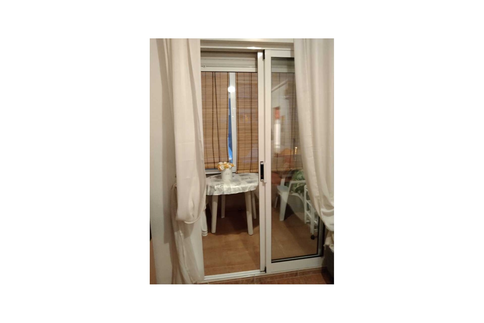 Wiederverkauf - Wohnung / Apartment -
Torrevieja