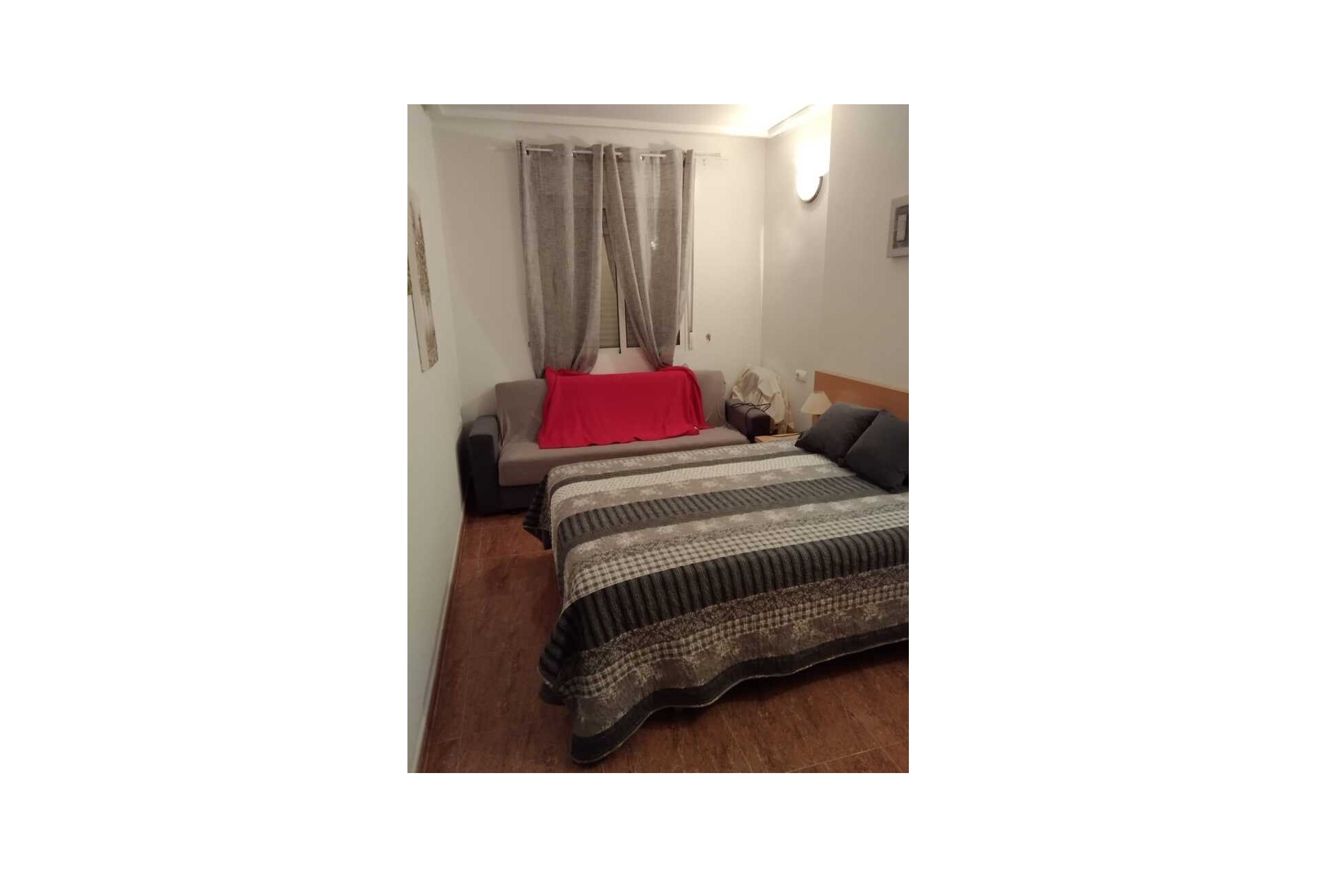 Wiederverkauf - Wohnung / Apartment -
Torrevieja