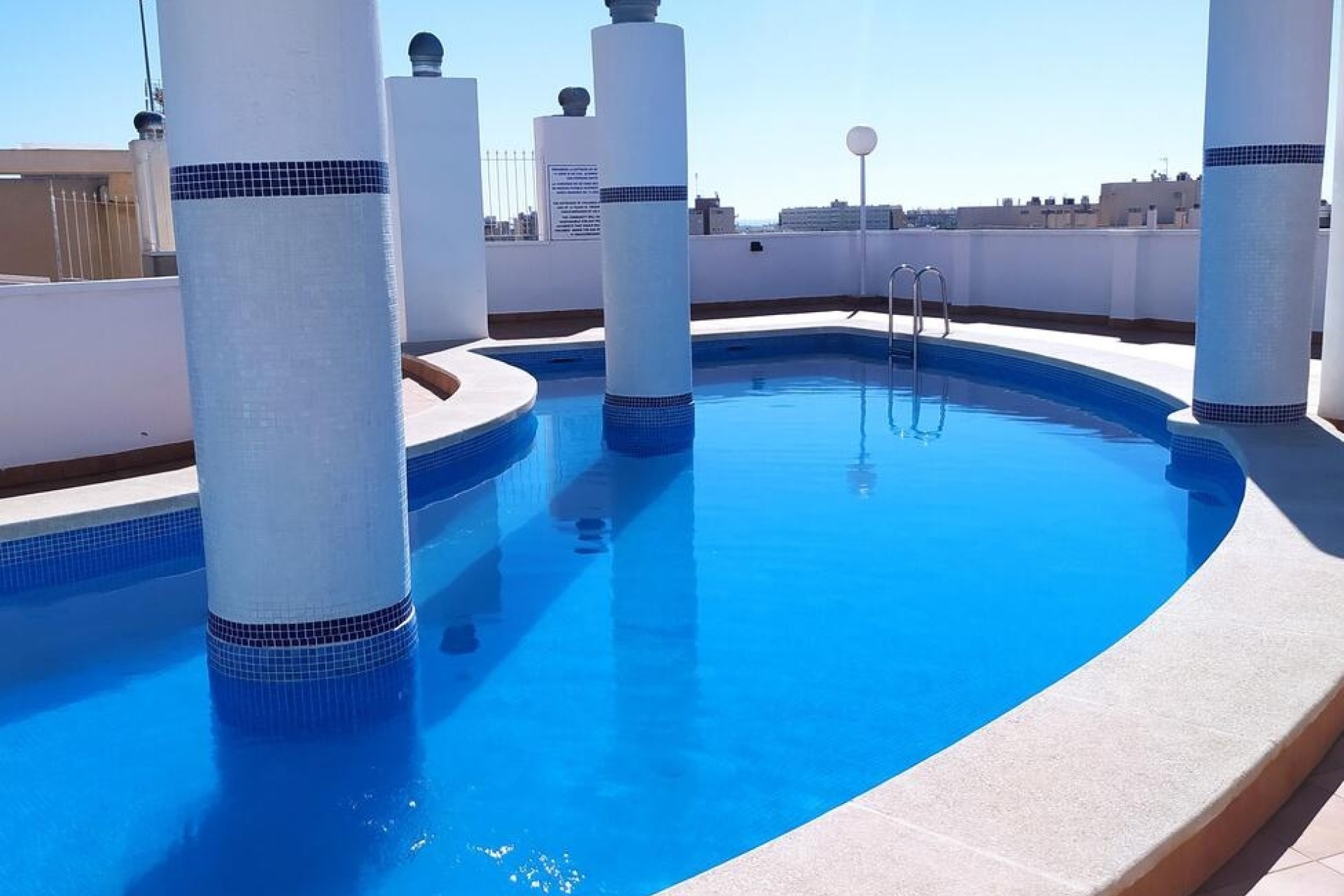 Wiederverkauf - Wohnung / Apartment -
Torrevieja