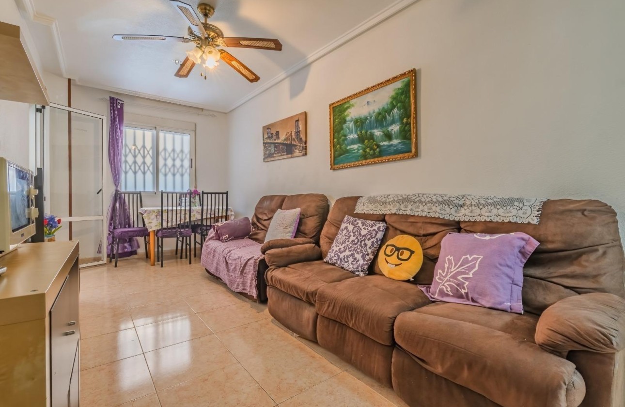 Wiederverkauf - Wohnung / Apartment -
Torrevieja