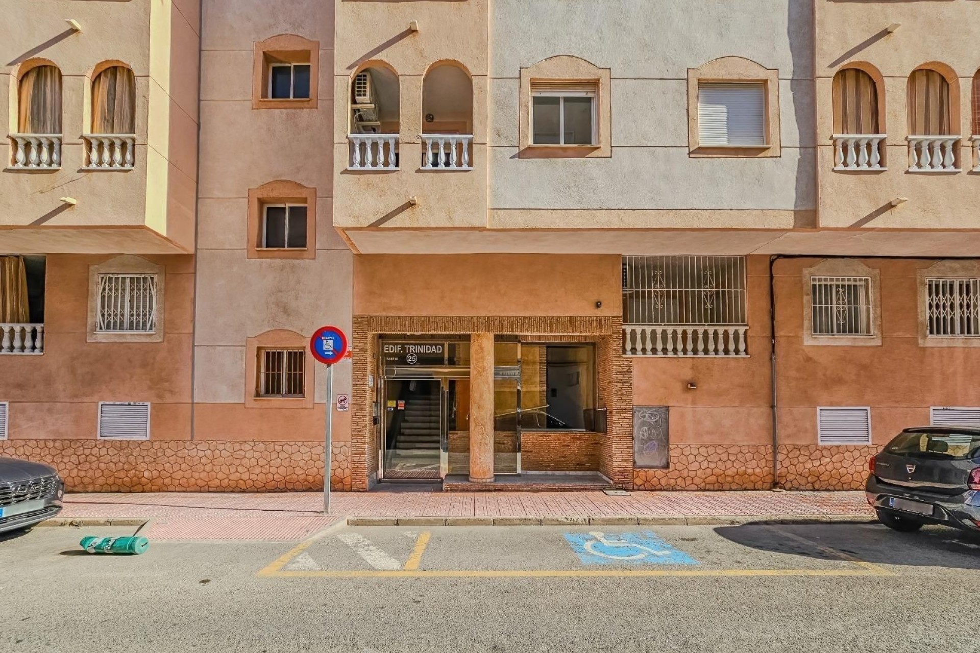 Wiederverkauf - Wohnung / Apartment -
Torrevieja