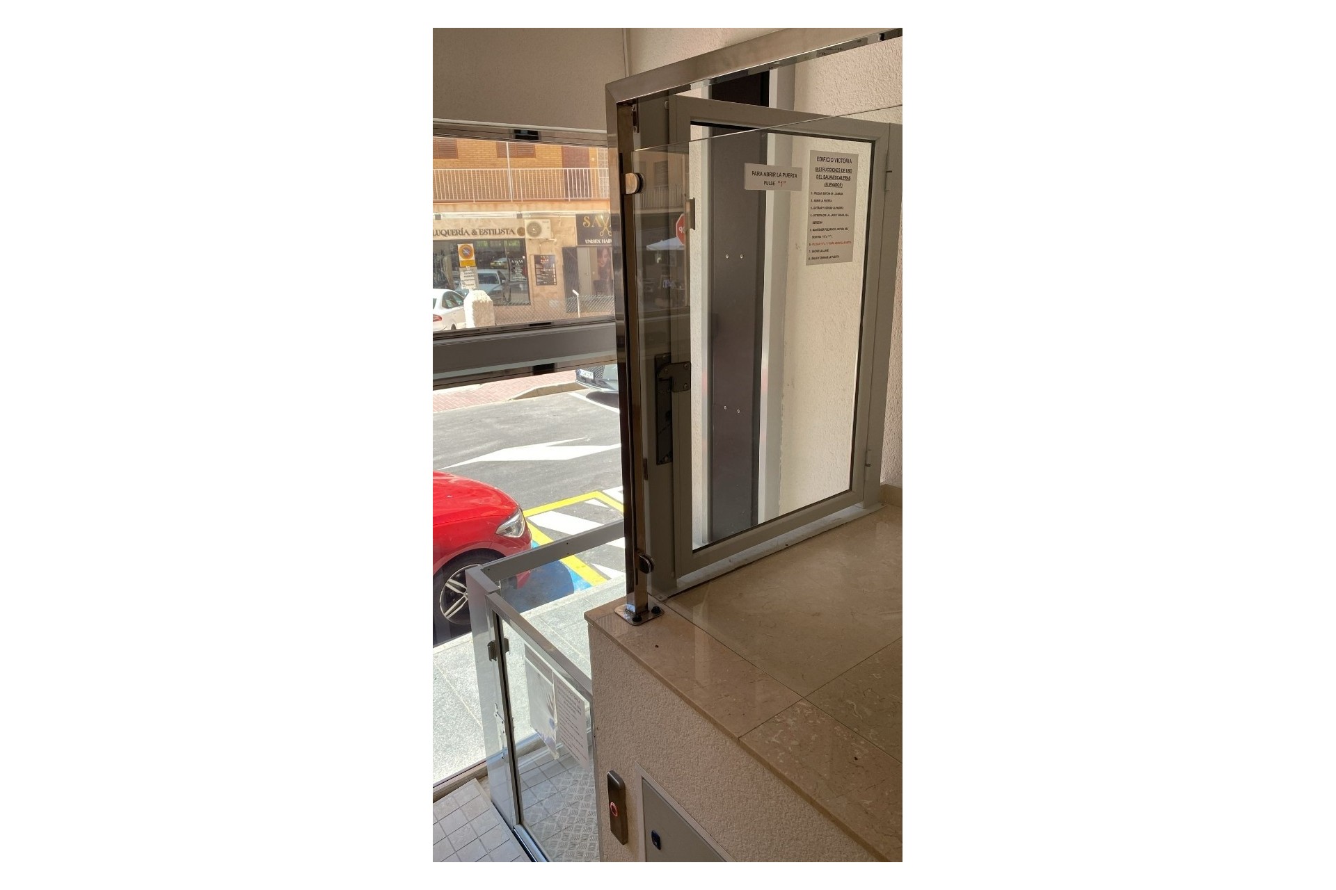 Wiederverkauf - Wohnung / Apartment -
Torrevieja