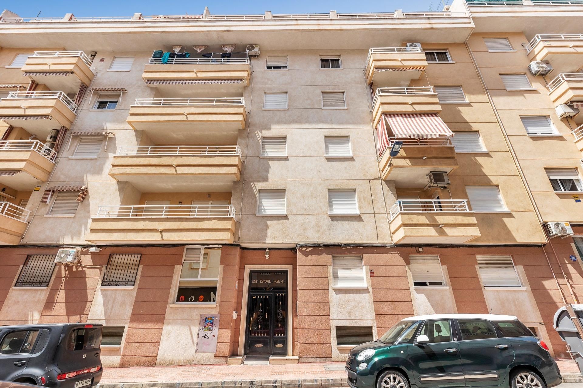Wiederverkauf - Wohnung / Apartment -
Torrevieja
