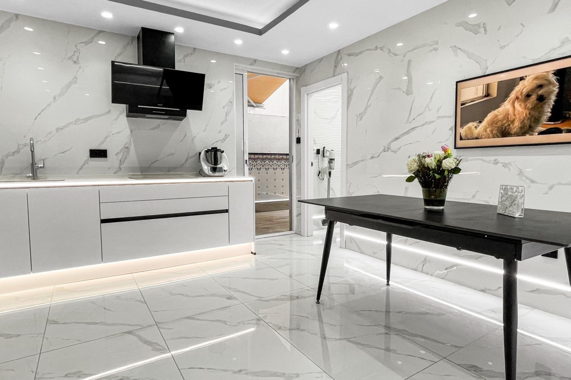 Wiederverkauf - Wohnung / Apartment -
Torrevieja