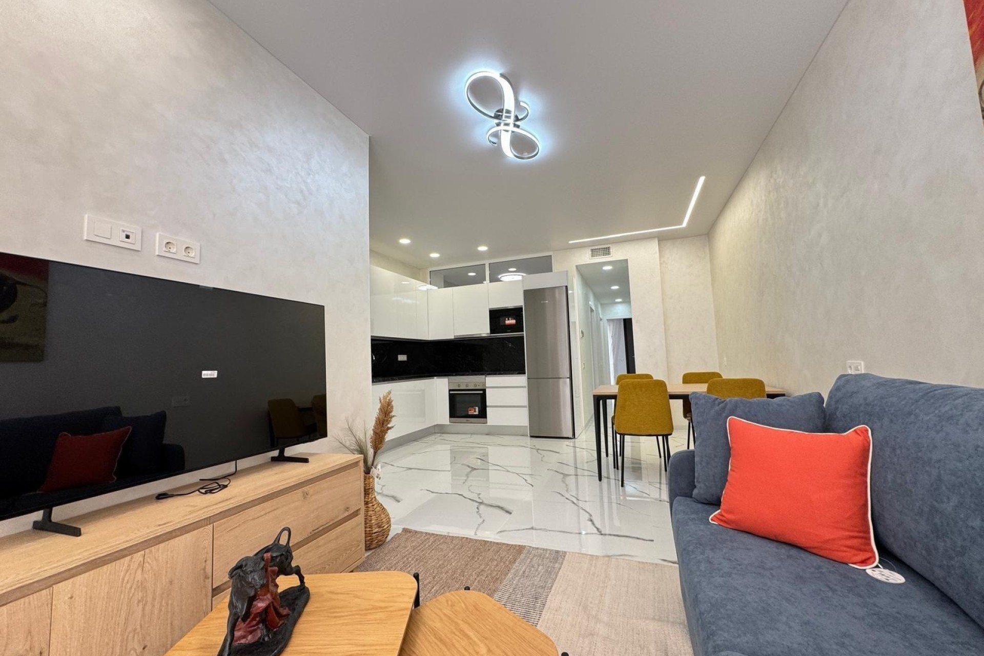 Wiederverkauf - Wohnung / Apartment -
Torrevieja