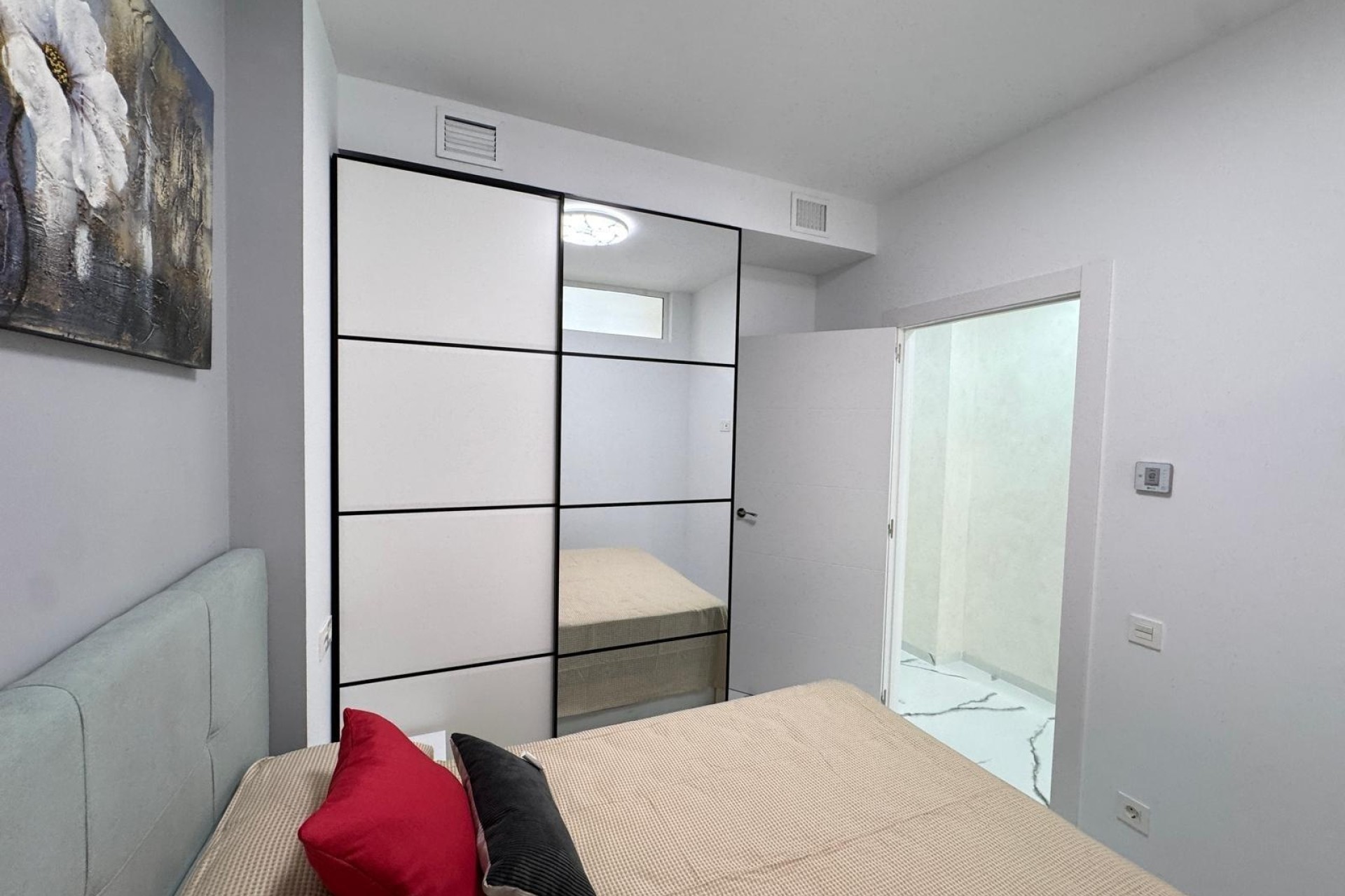 Wiederverkauf - Wohnung / Apartment -
Torrevieja