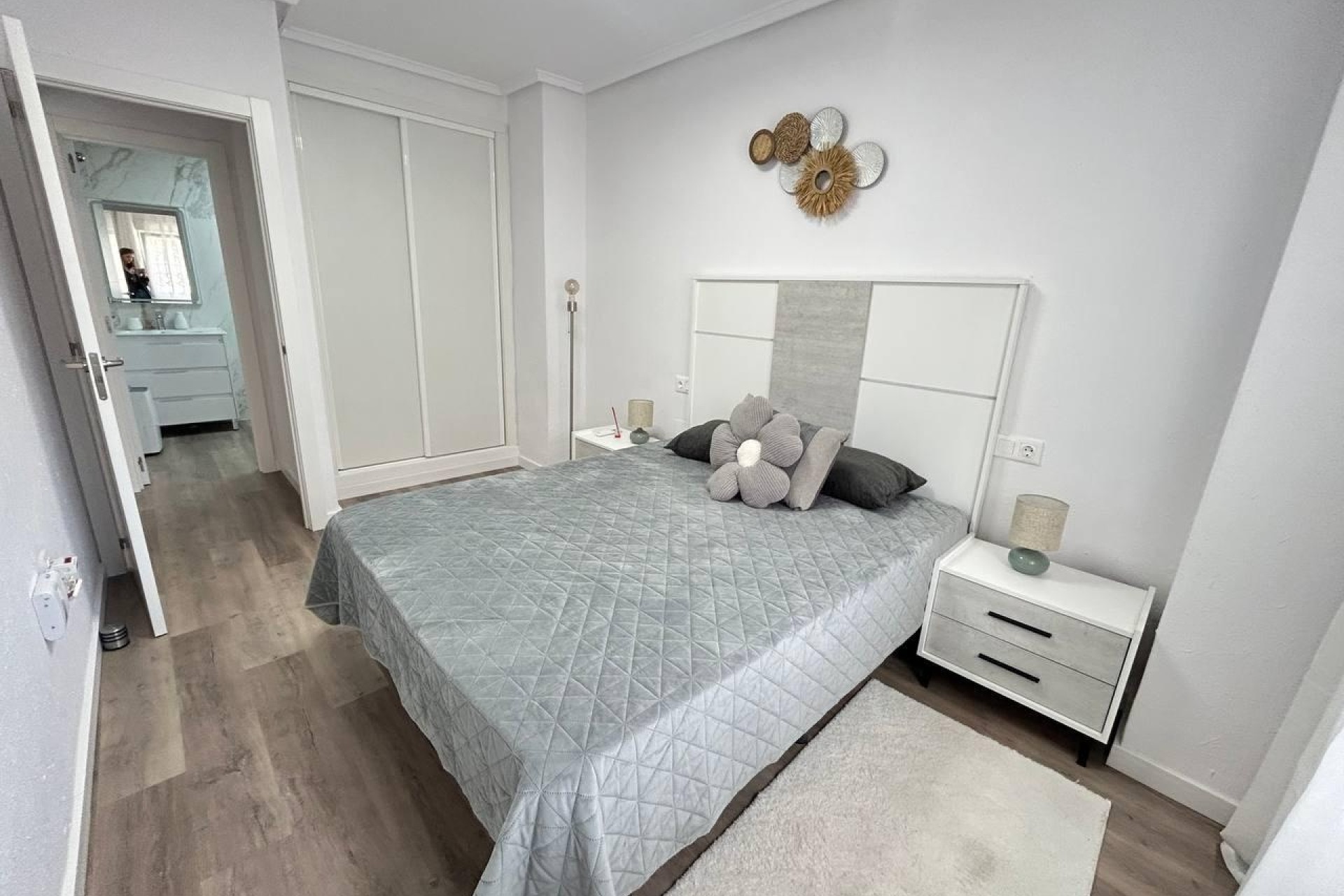 Wiederverkauf - Wohnung / Apartment -
Torrevieja