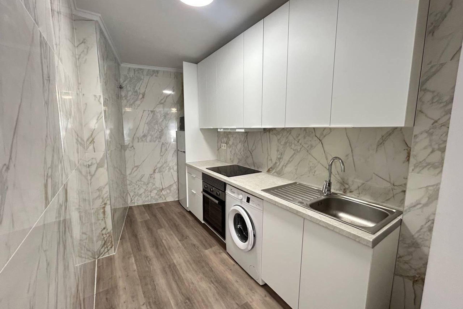 Wiederverkauf - Wohnung / Apartment -
Torrevieja