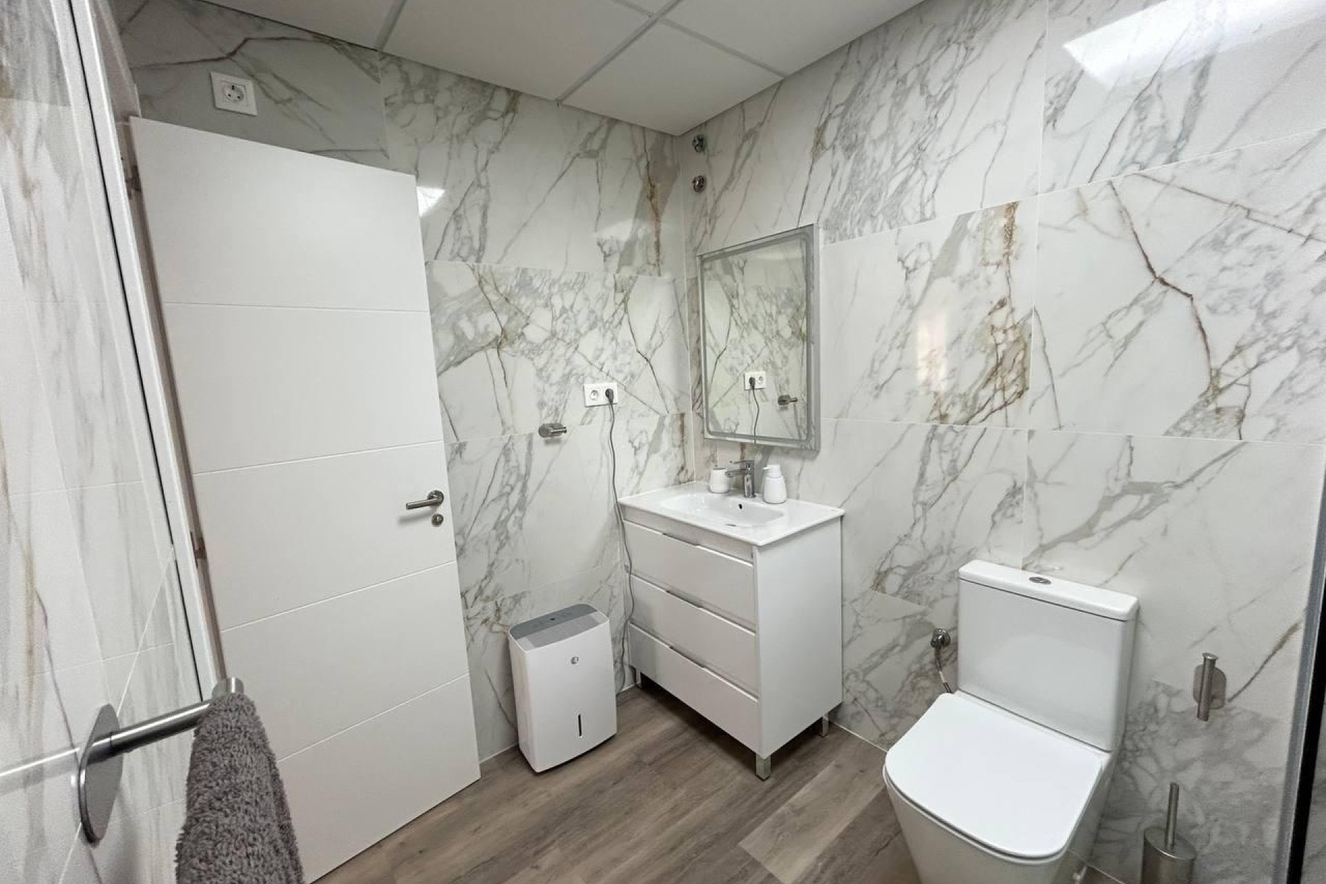 Wiederverkauf - Wohnung / Apartment -
Torrevieja