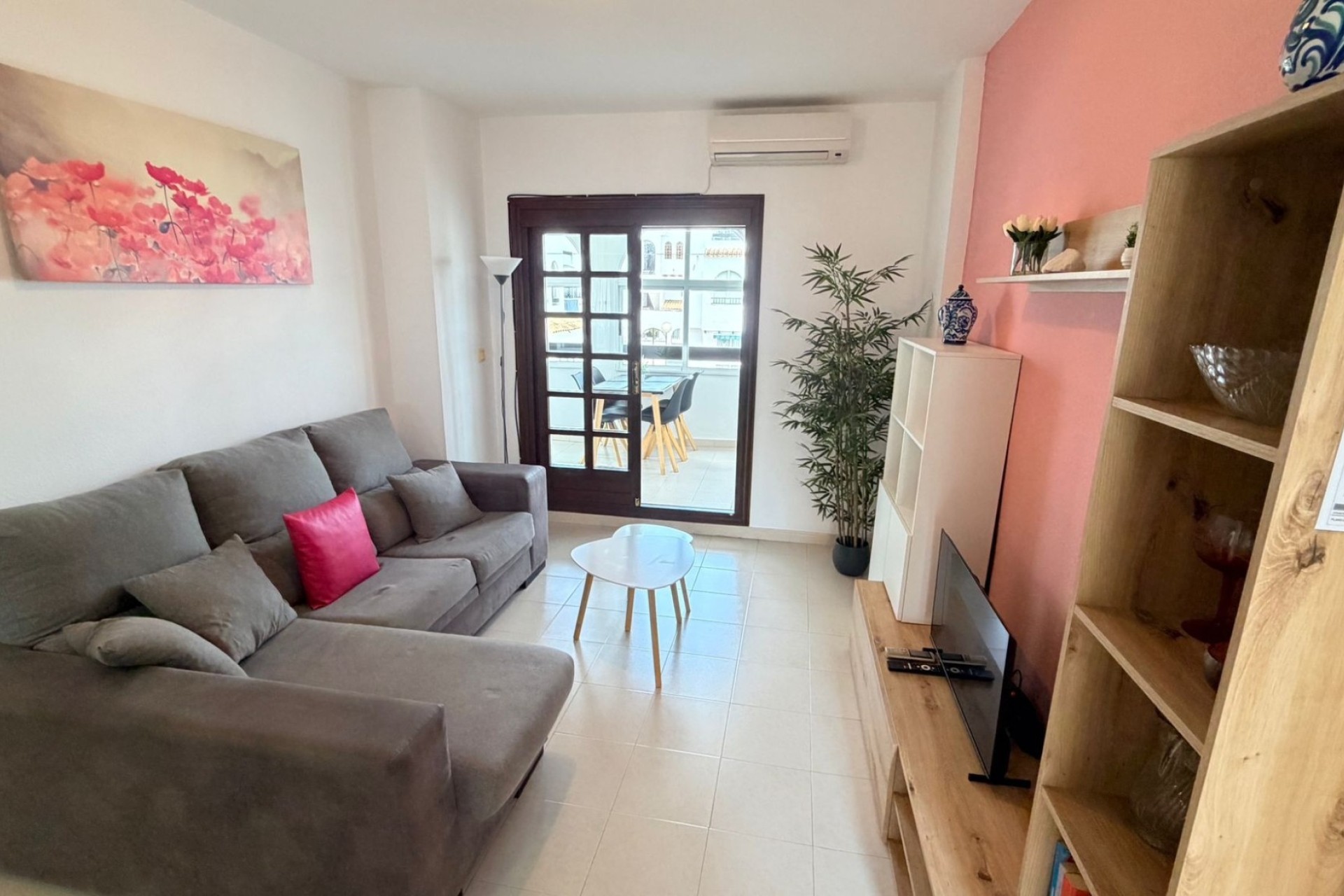 Wiederverkauf - Wohnung / Apartment -
Torrevieja