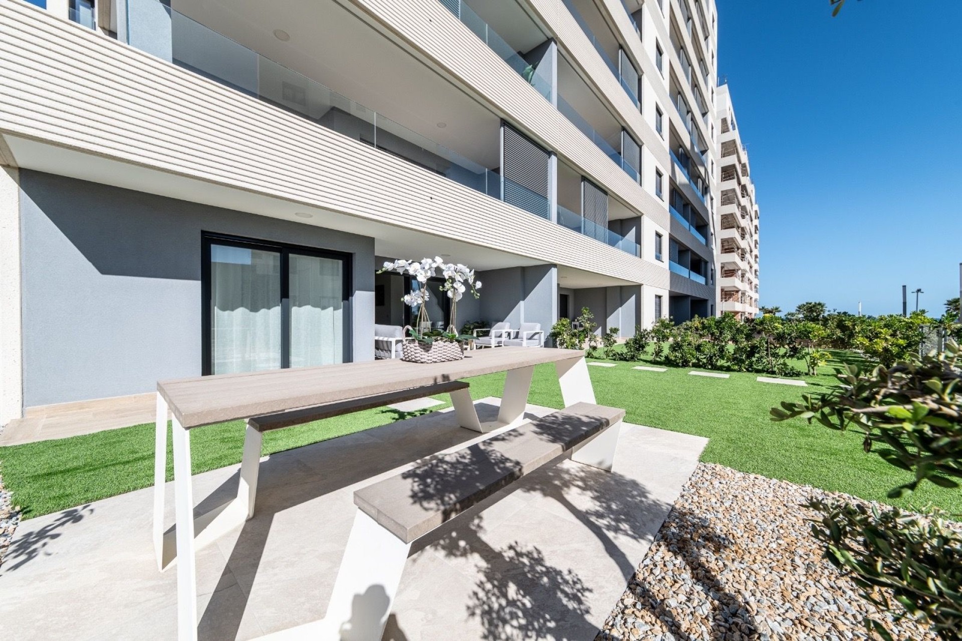 Wiederverkauf - Wohnung / Apartment -
Torrevieja