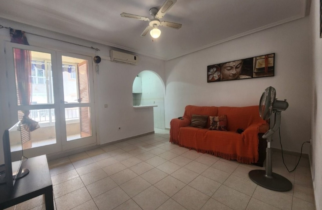 Wiederverkauf - Wohnung / Apartment -
Torrevieja