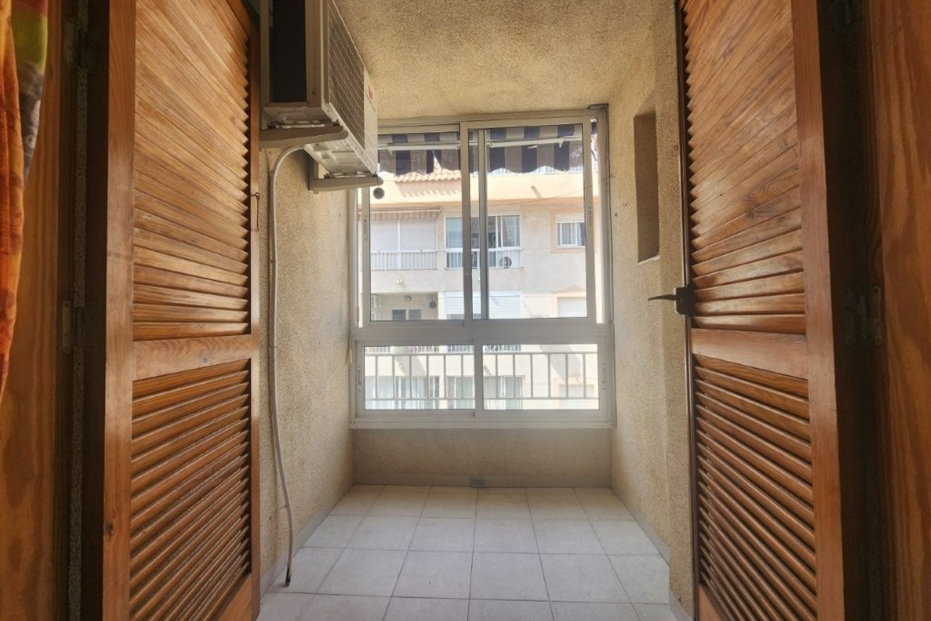Wiederverkauf - Wohnung / Apartment -
Torrevieja