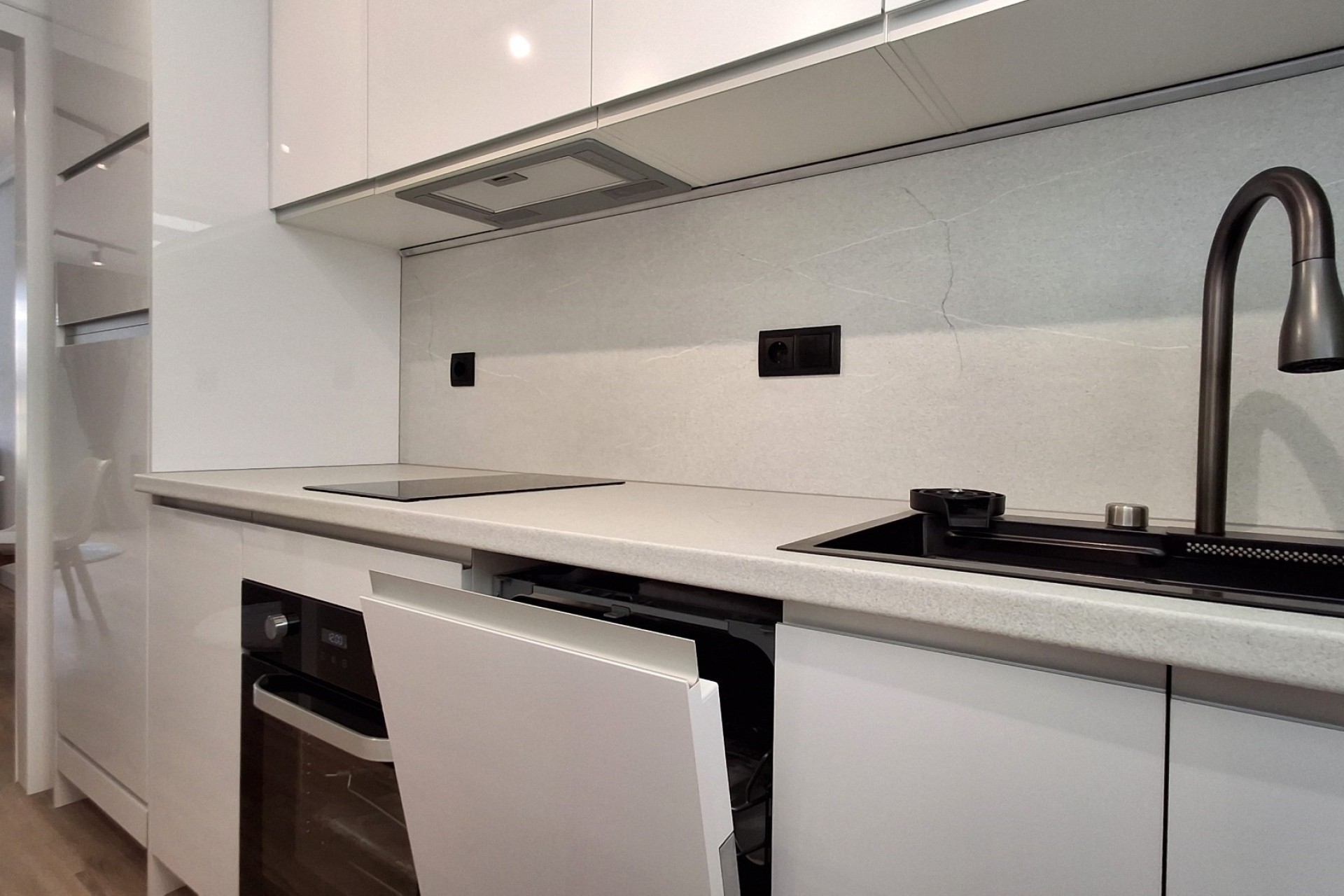 Wiederverkauf - Wohnung / Apartment -
Torrevieja
