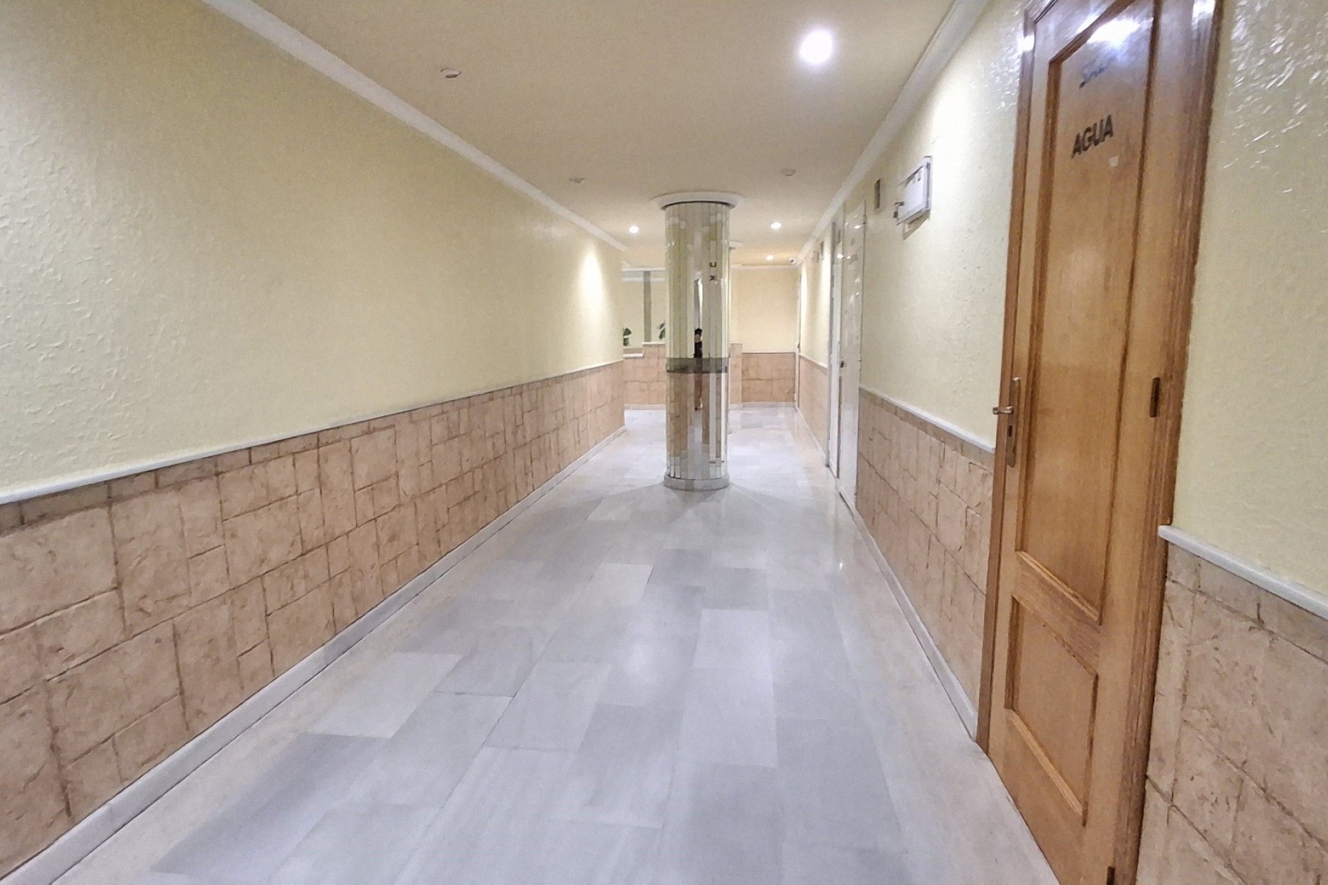Wiederverkauf - Wohnung / Apartment -
Torrevieja