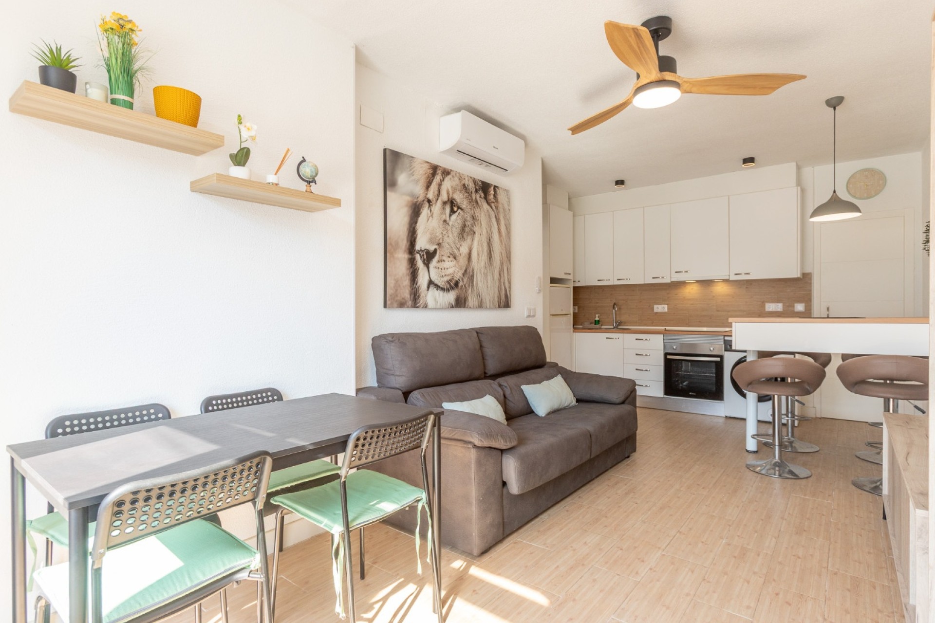 Wiederverkauf - Wohnung / Apartment -
Torrevieja