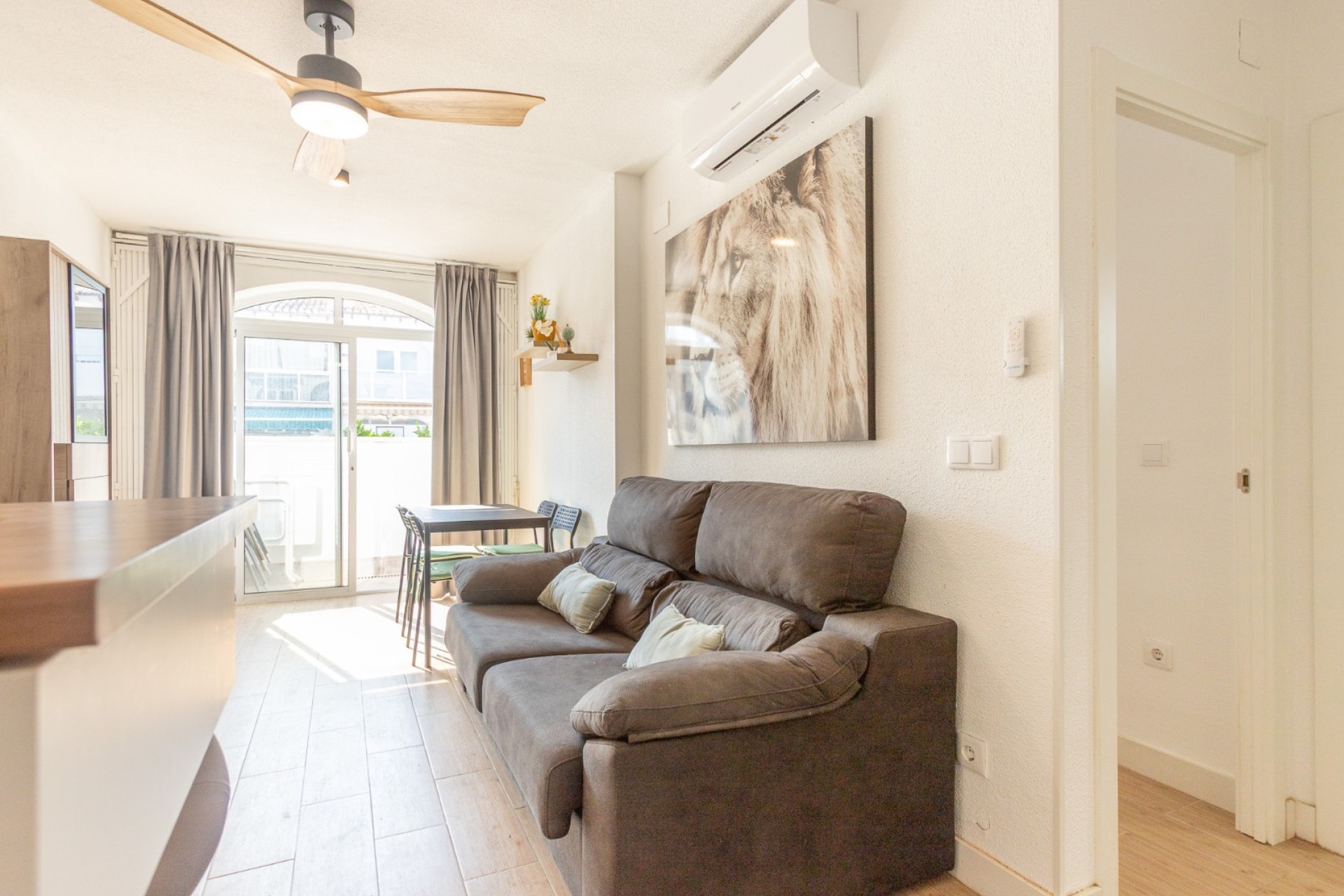 Wiederverkauf - Wohnung / Apartment -
Torrevieja