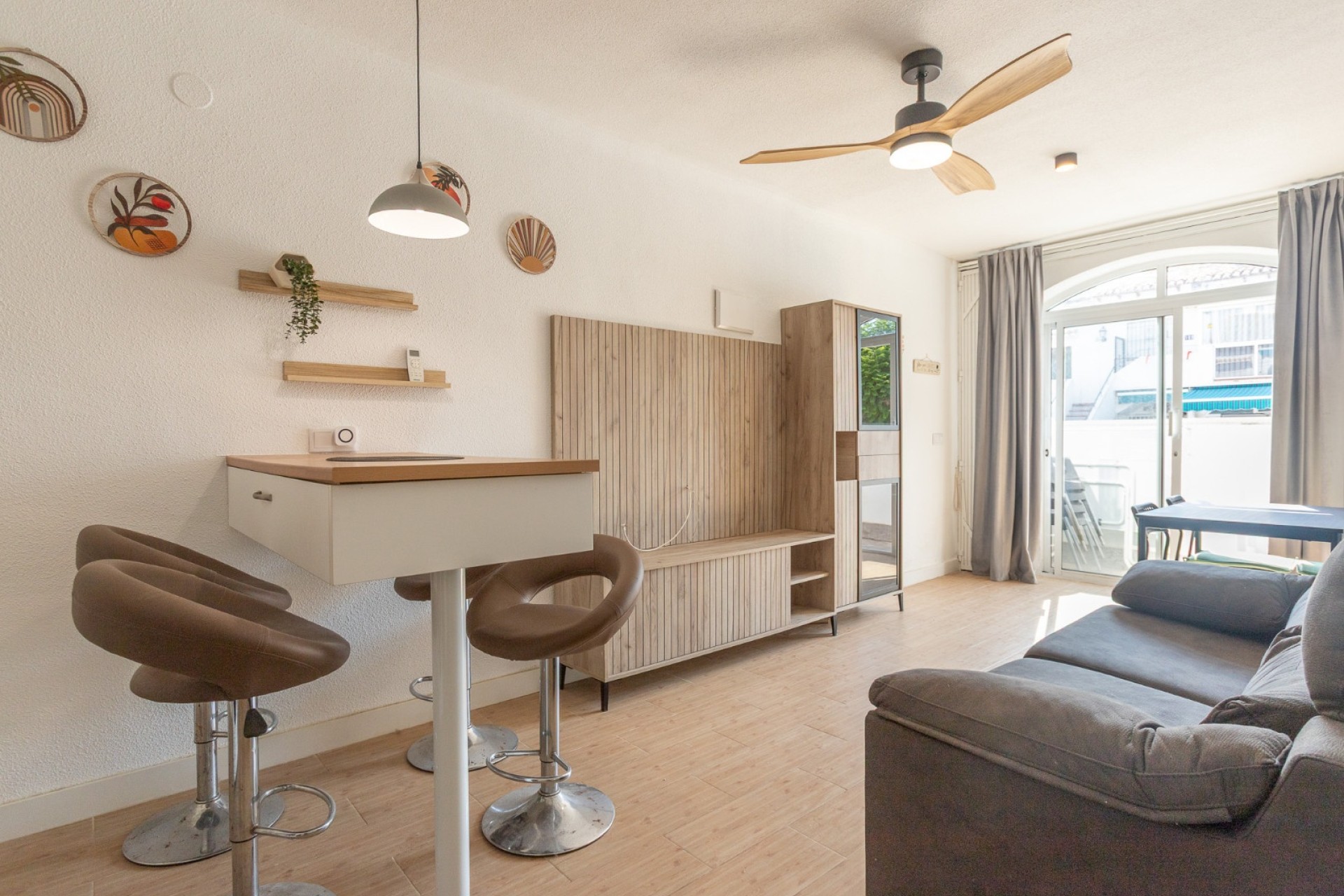 Wiederverkauf - Wohnung / Apartment -
Torrevieja
