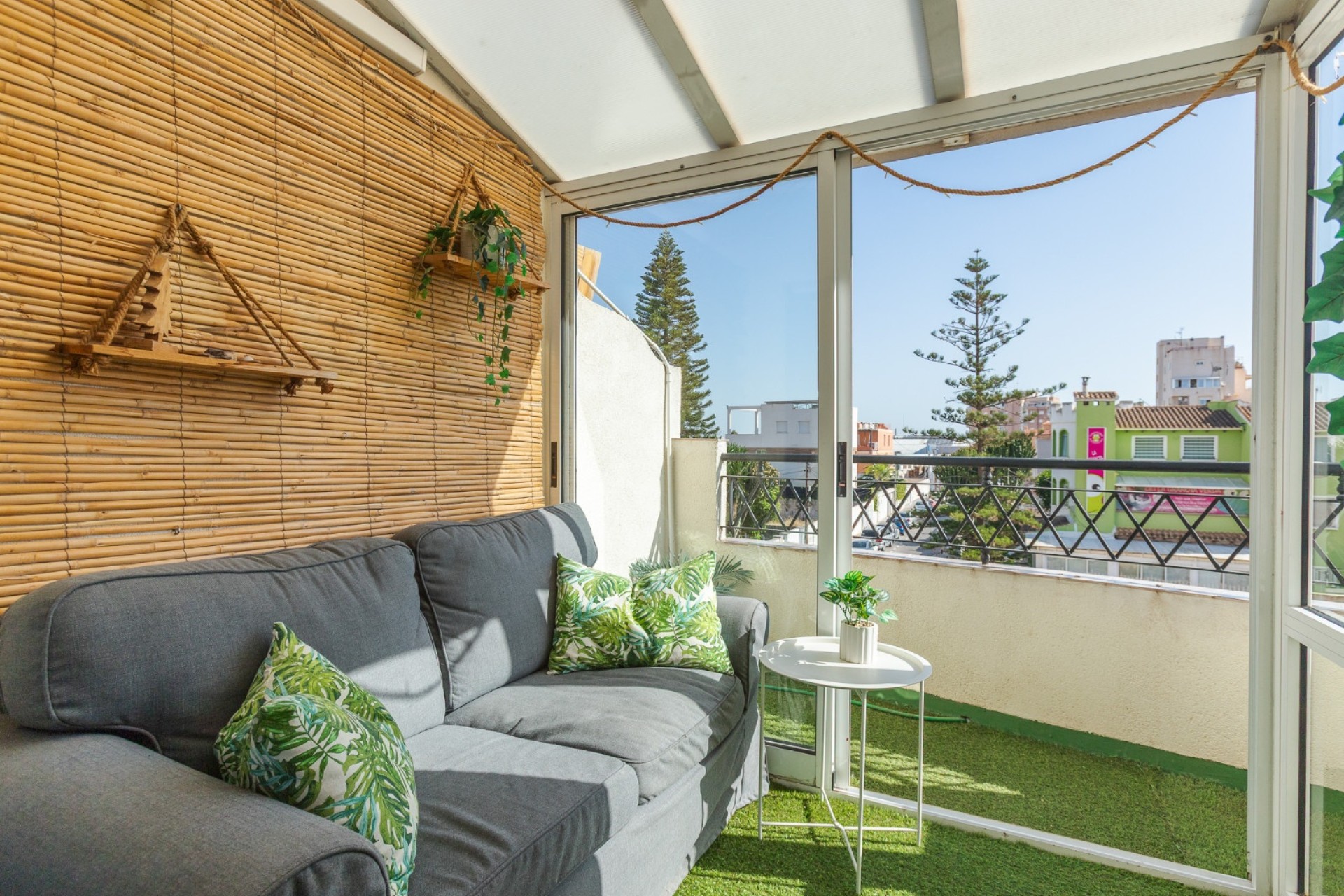 Wiederverkauf - Wohnung / Apartment -
Torrevieja