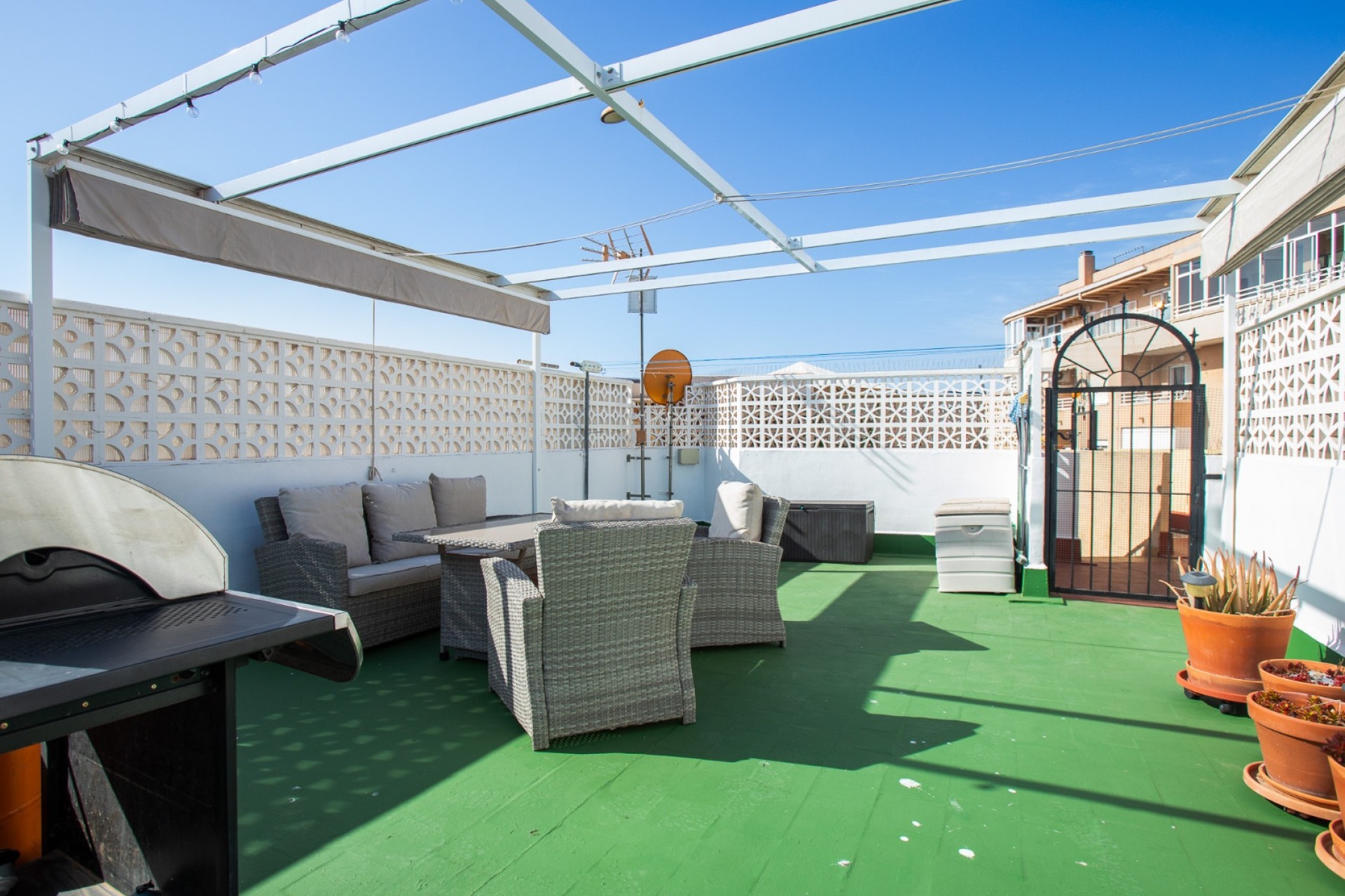 Wiederverkauf - Wohnung / Apartment -
Torrevieja
