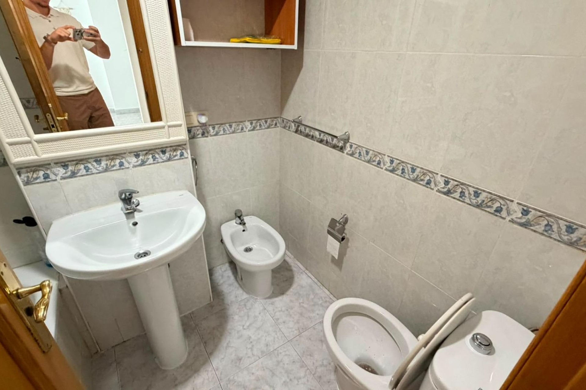 Wiederverkauf - Wohnung / Apartment -
Torrevieja