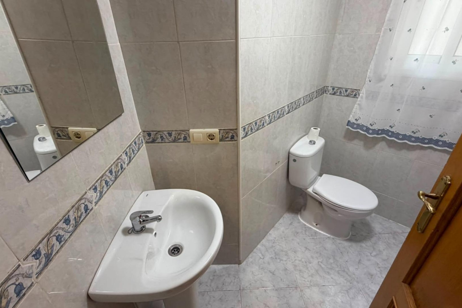 Wiederverkauf - Wohnung / Apartment -
Torrevieja