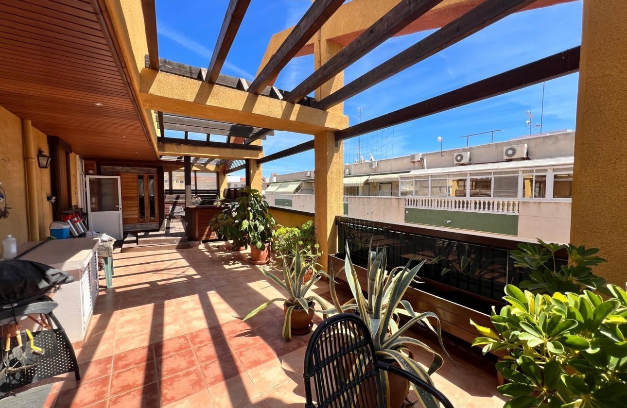 Wiederverkauf - Wohnung / Apartment -
Torrevieja