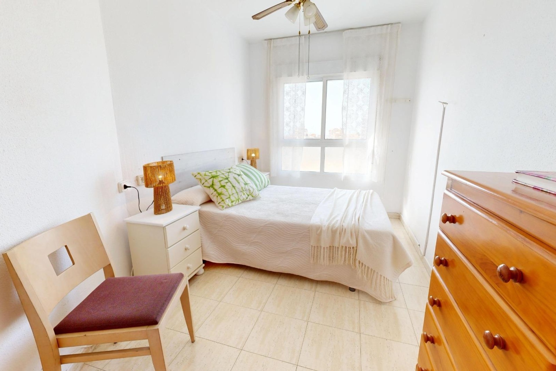 Wiederverkauf - Wohnung / Apartment -
Torrevieja
