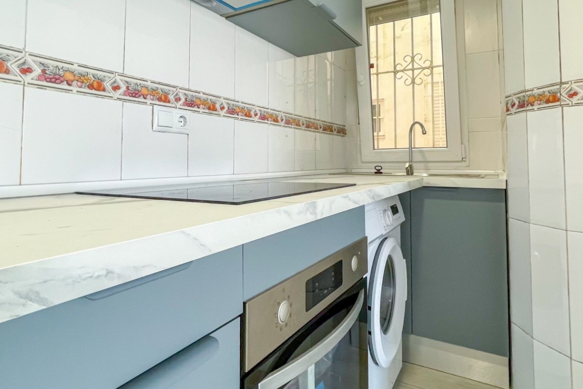 Wiederverkauf - Wohnung / Apartment -
Torrevieja