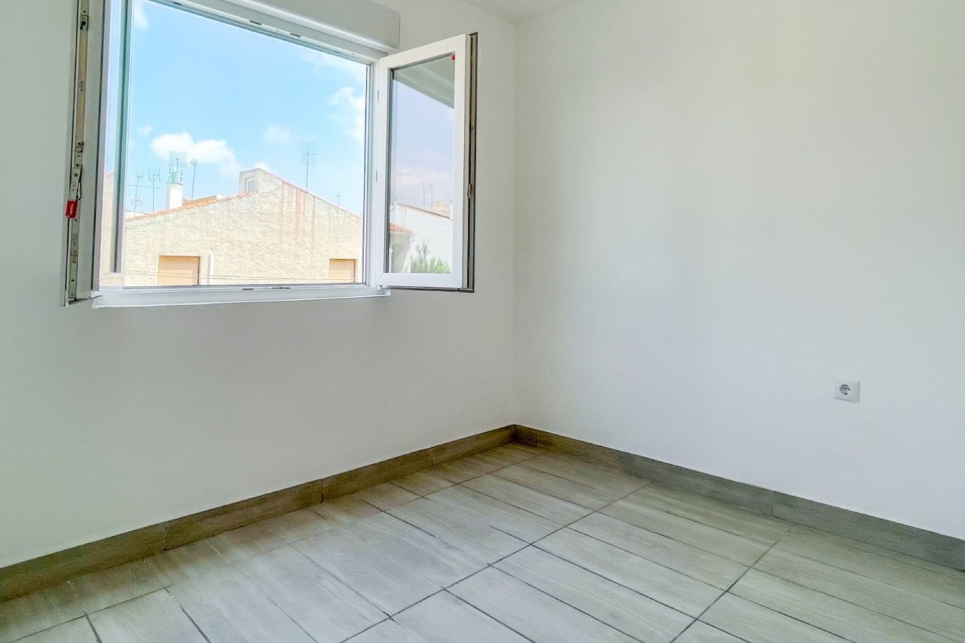 Wiederverkauf - Wohnung / Apartment -
Torrevieja