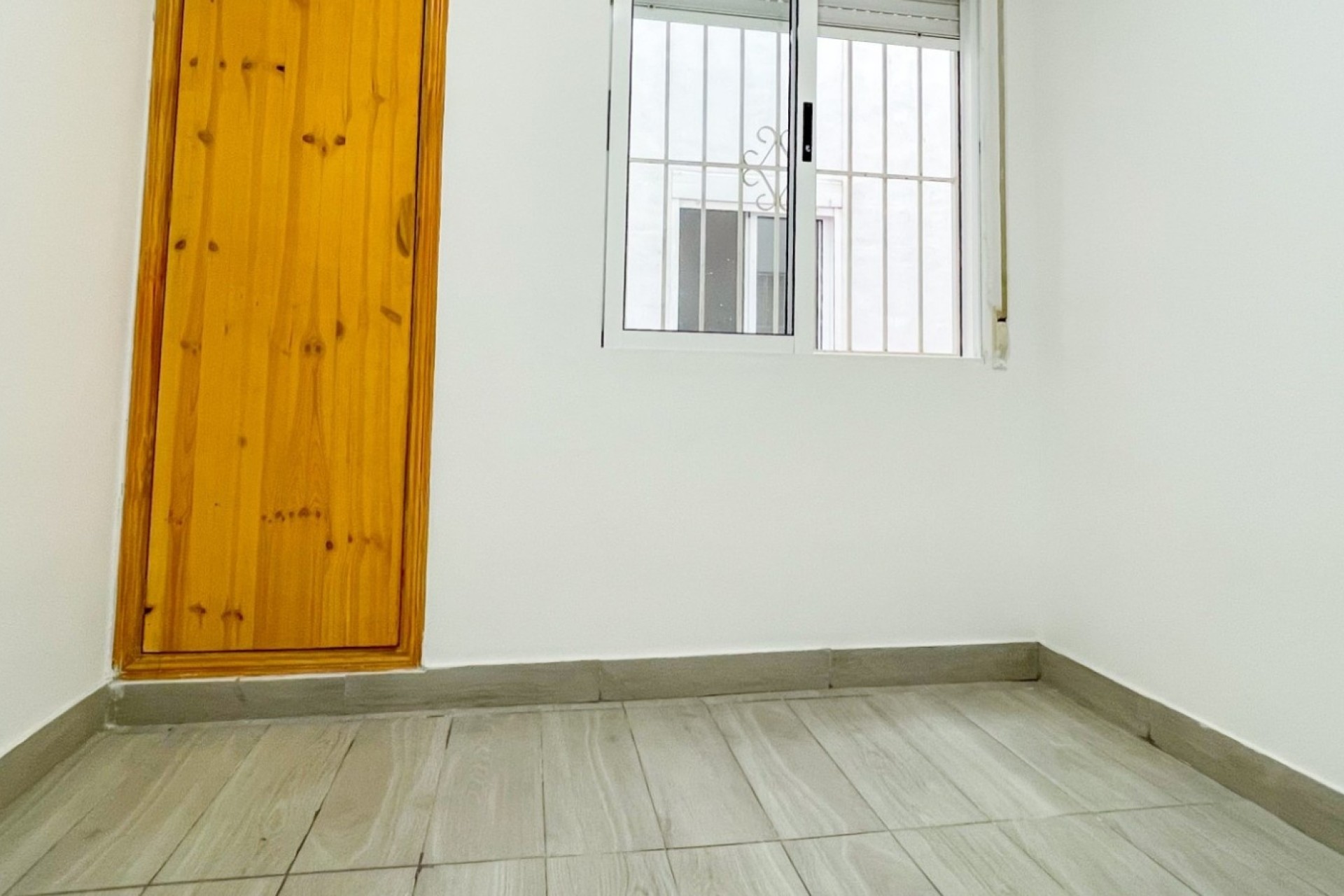Wiederverkauf - Wohnung / Apartment -
Torrevieja