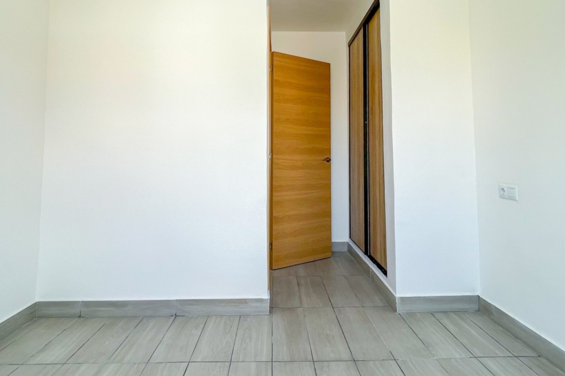Wiederverkauf - Wohnung / Apartment -
Torrevieja