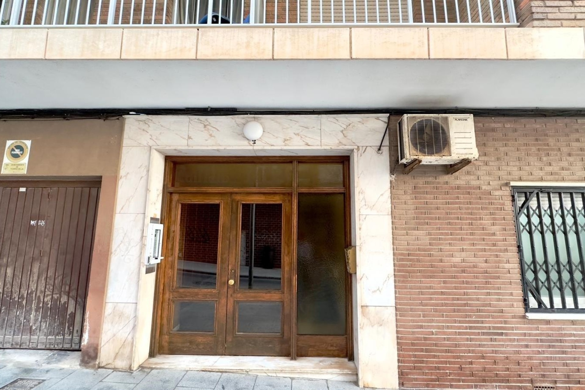 Wiederverkauf - Wohnung / Apartment -
Torrevieja