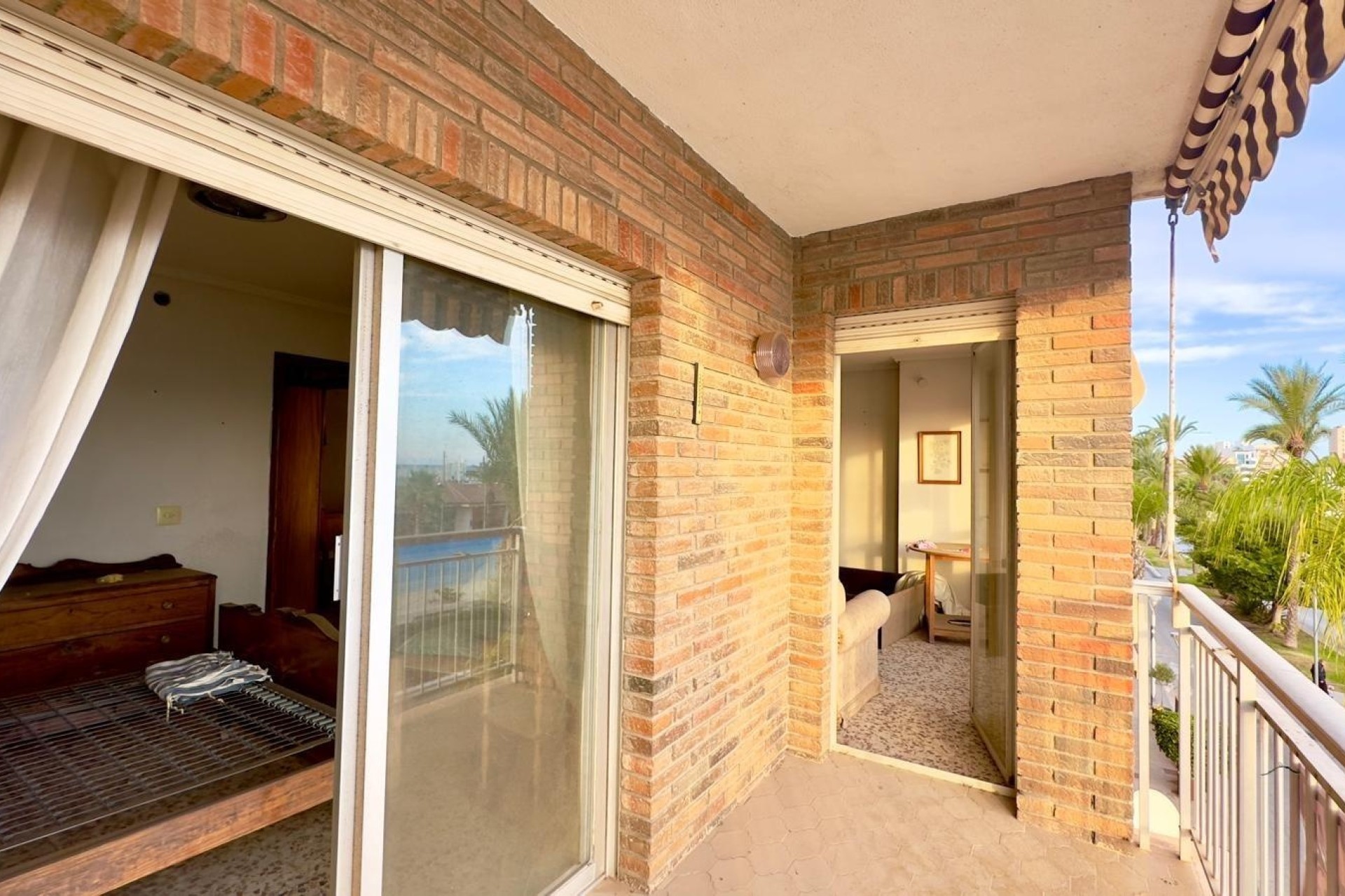Wiederverkauf - Wohnung / Apartment -
Torrevieja