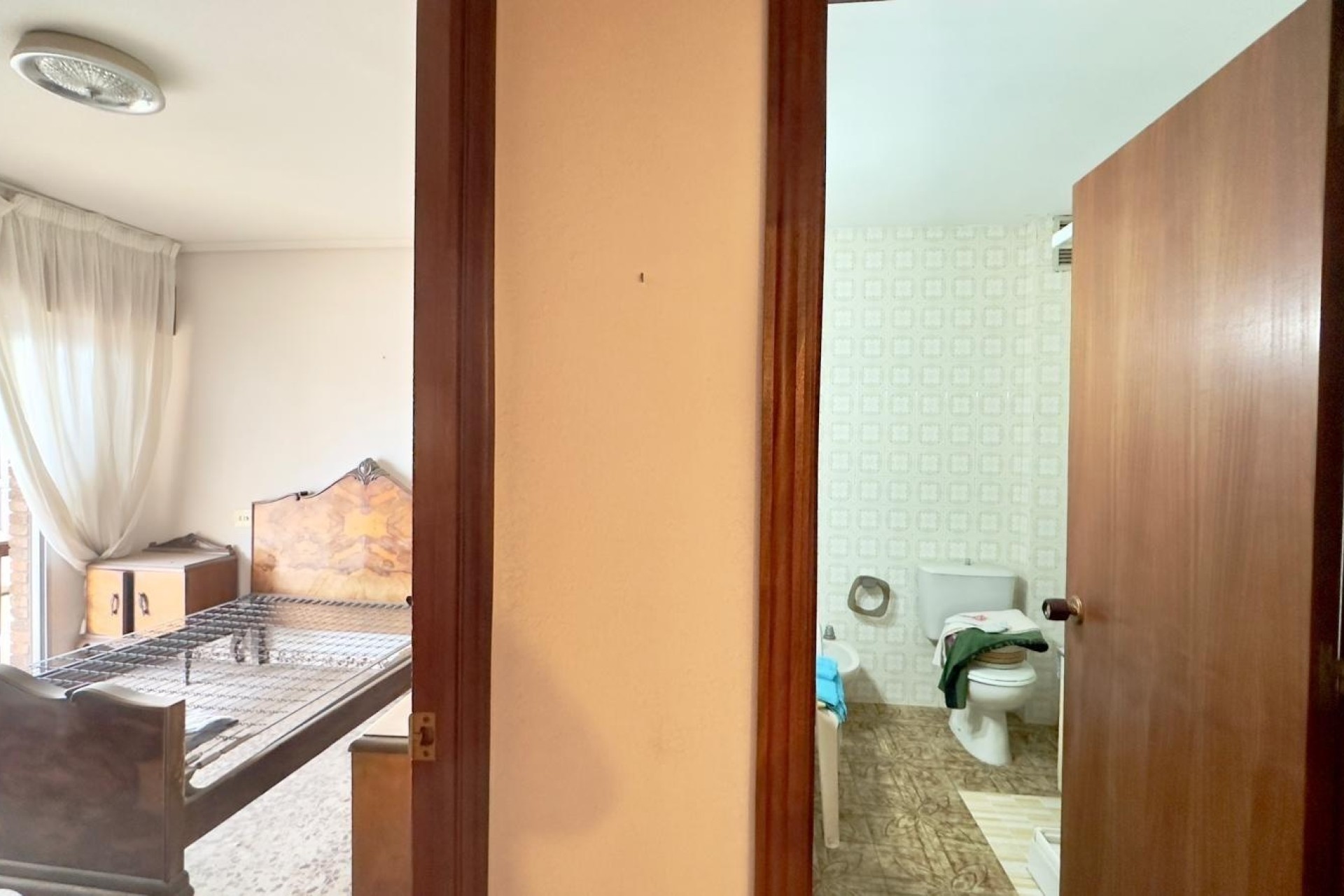 Wiederverkauf - Wohnung / Apartment -
Torrevieja