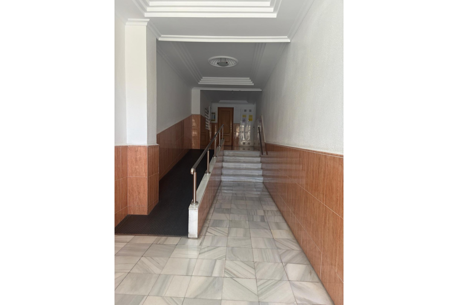 Wiederverkauf - Wohnung / Apartment -
Torrevieja
