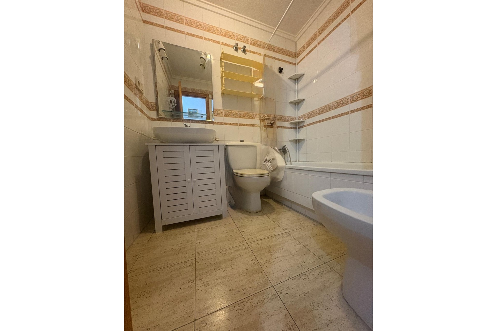 Wiederverkauf - Wohnung / Apartment -
Torrevieja