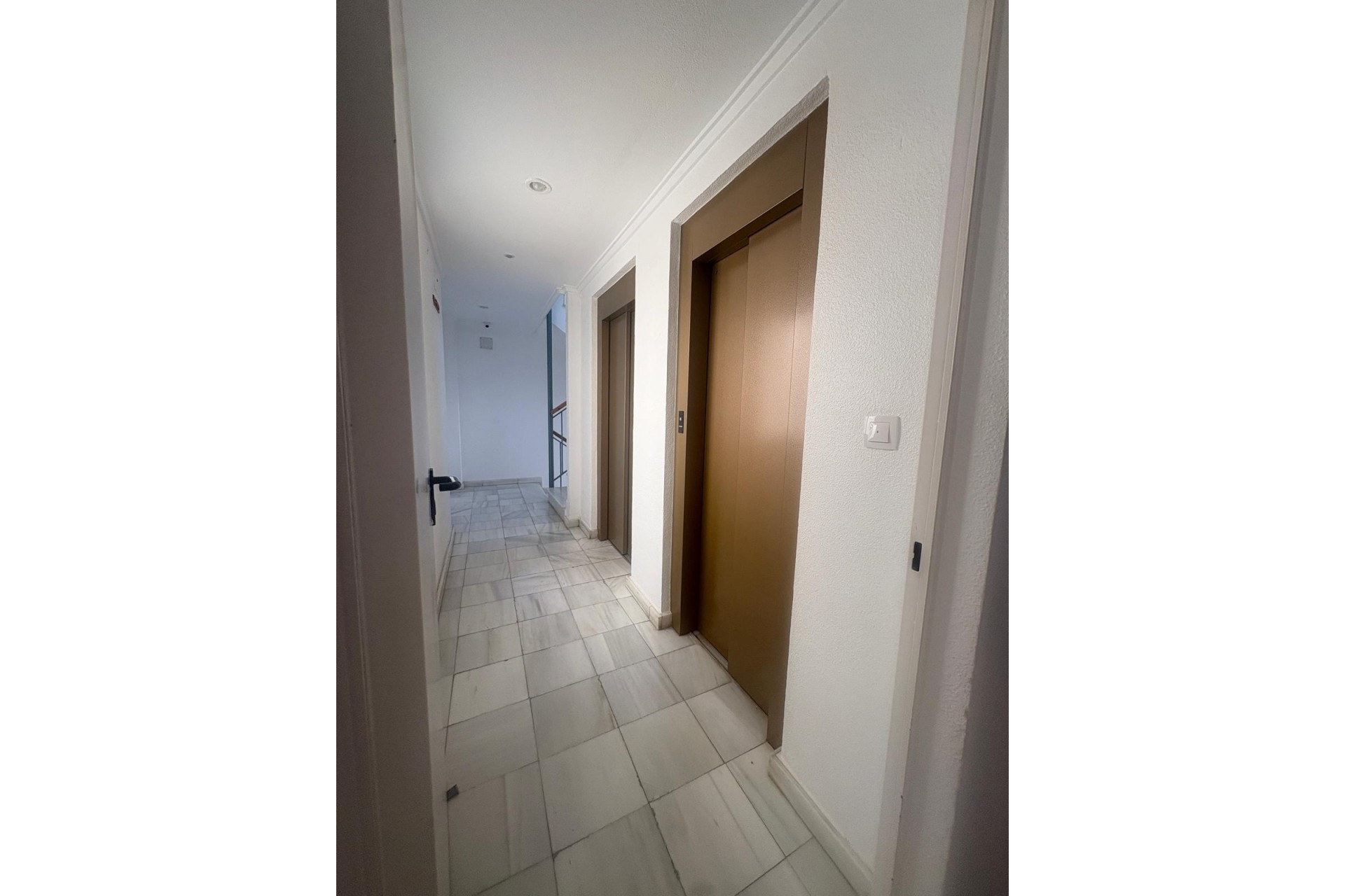 Wiederverkauf - Wohnung / Apartment -
Torrevieja