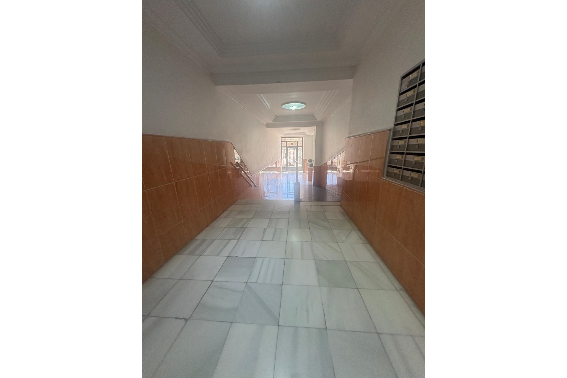 Wiederverkauf - Wohnung / Apartment -
Torrevieja