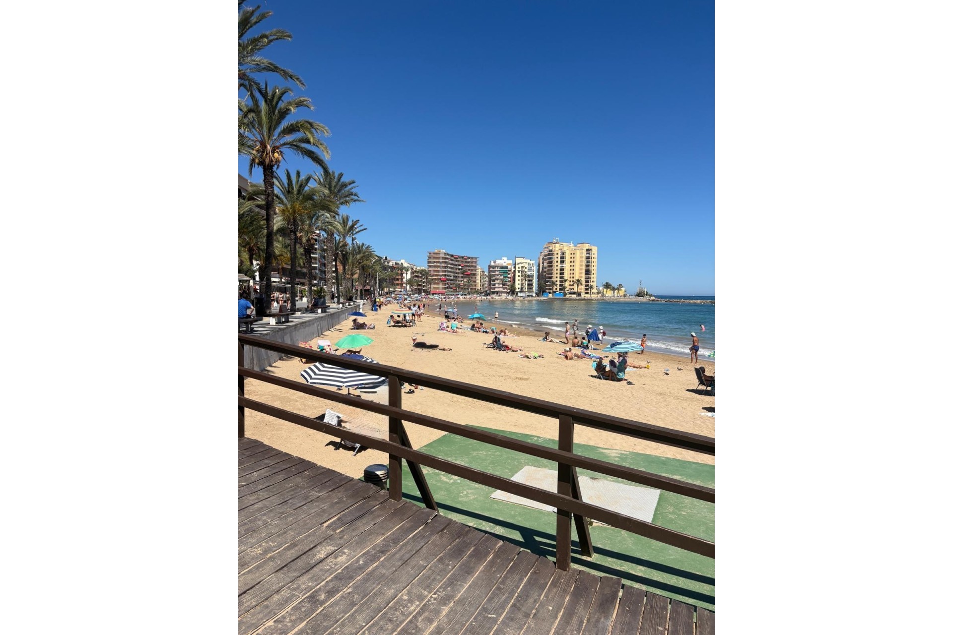 Wiederverkauf - Wohnung / Apartment -
Torrevieja