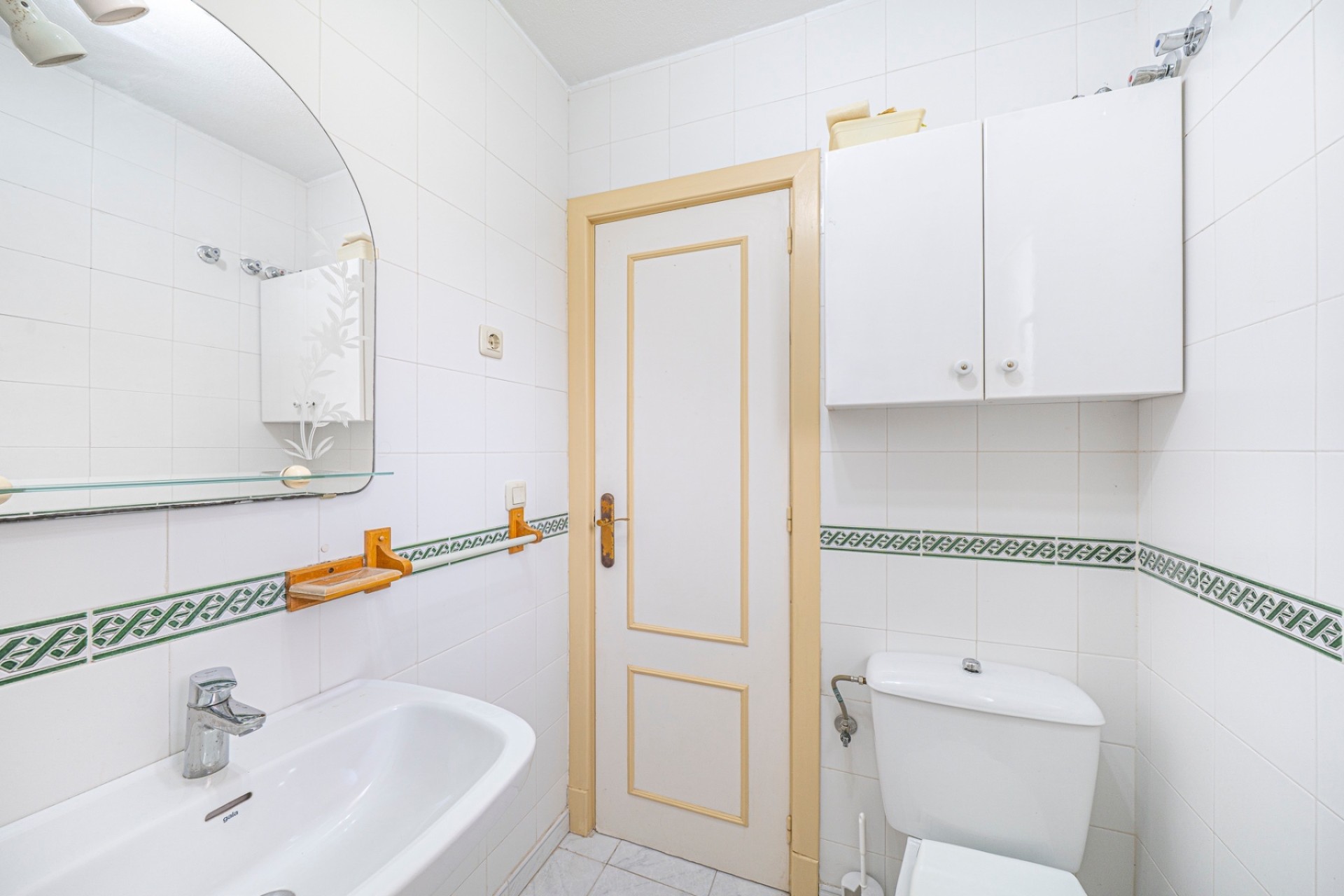 Wiederverkauf - Wohnung / Apartment -
Torrevieja